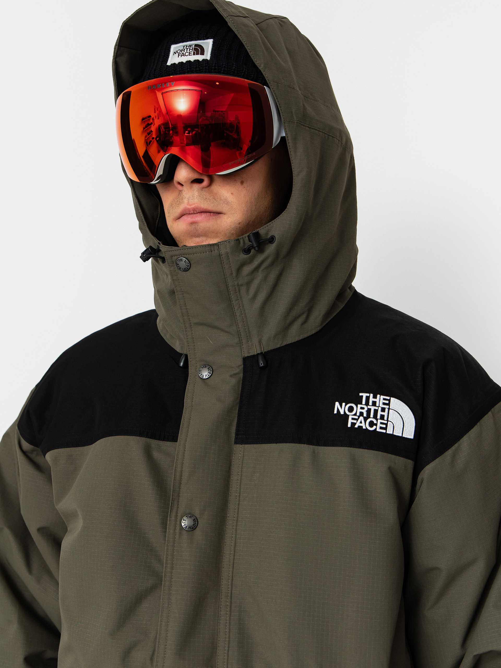 Geacă The North Face Mountain Down (new taupe green/tnf black)