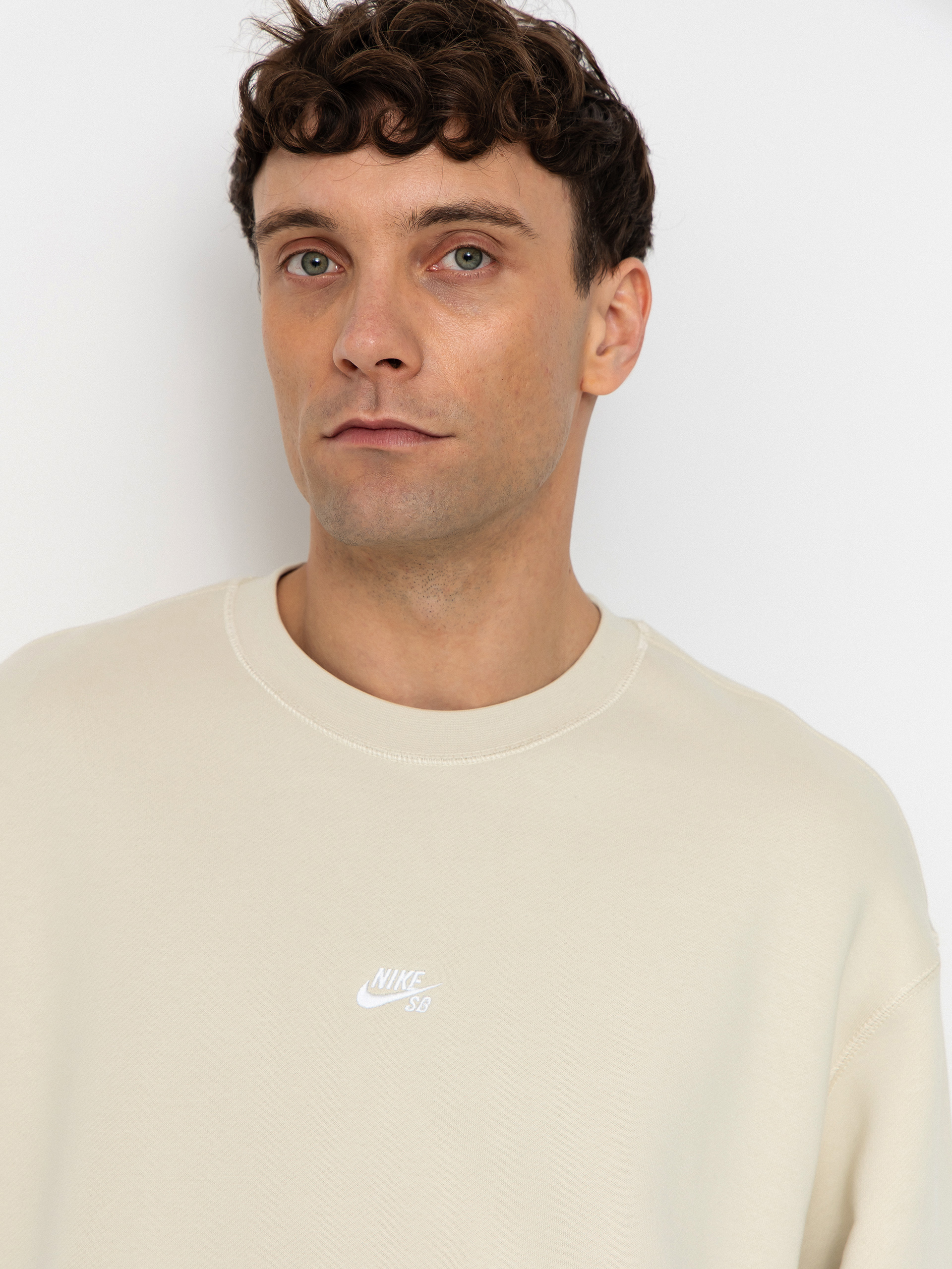 Hanorac Nike SB Essential Logo Crew (lt khaki/white)