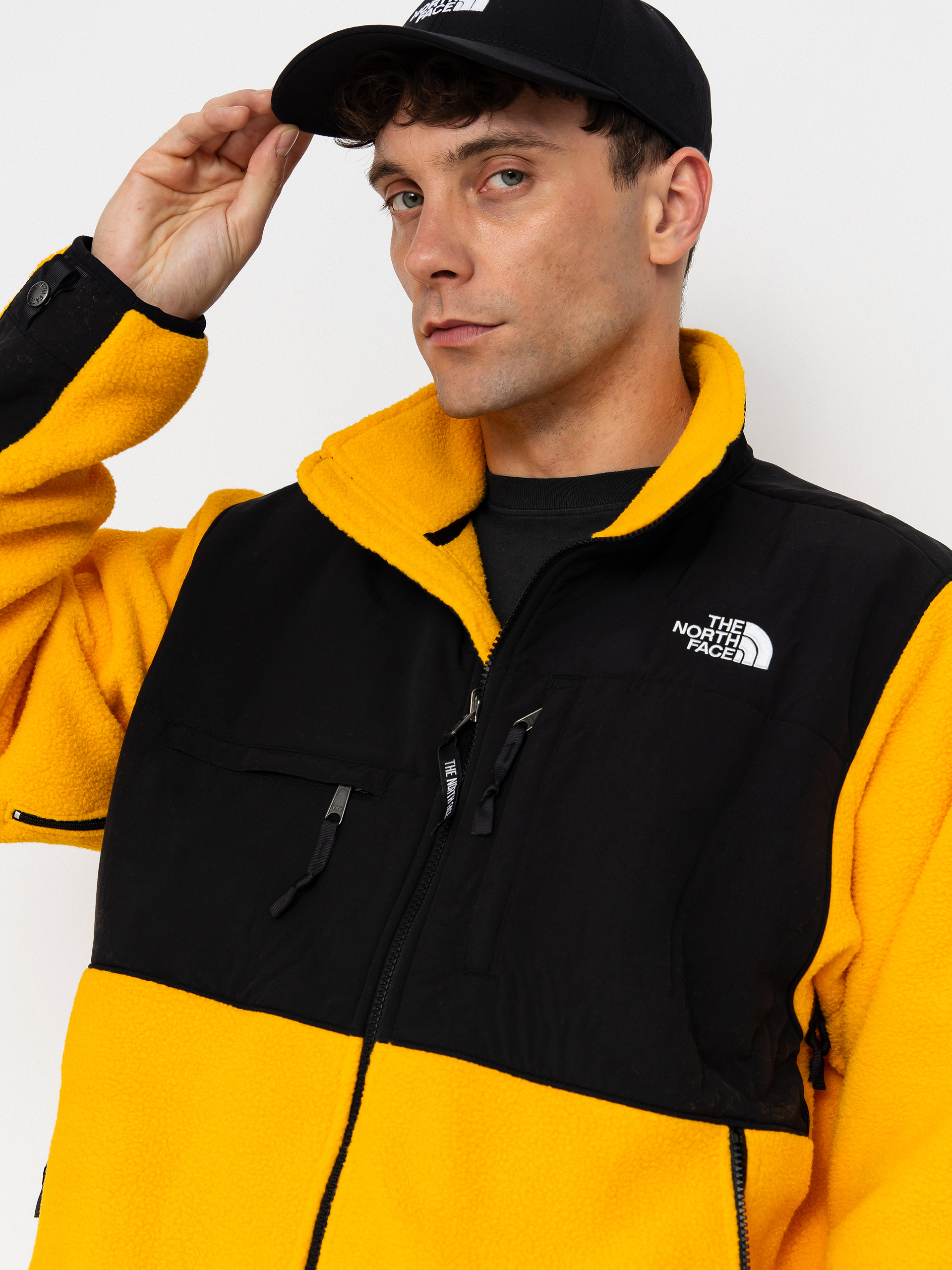 Geacă The North Face Retro Denali (summit gold/tnf black)