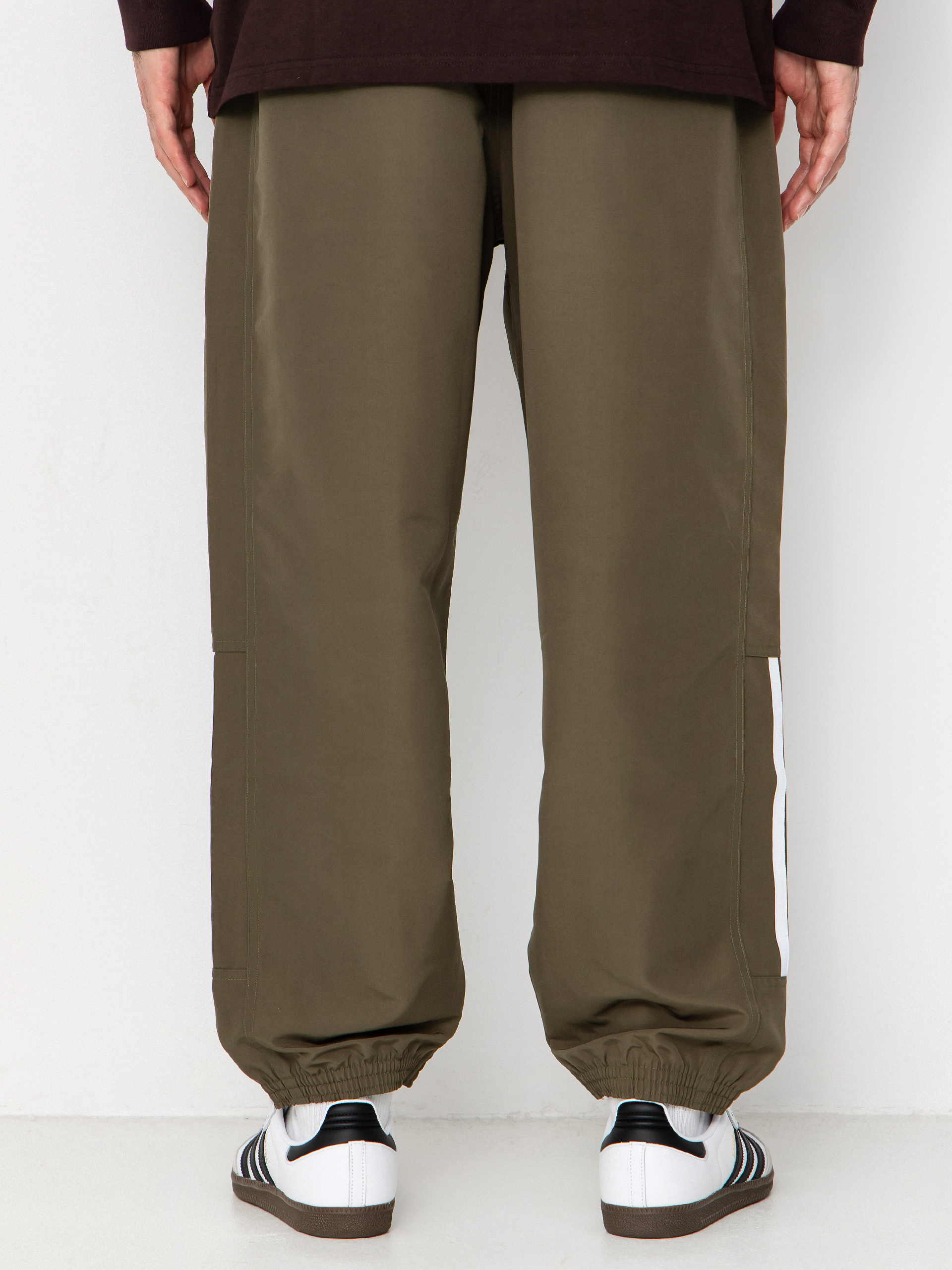 Pantaloni adidas Gatsele (olistr/white)