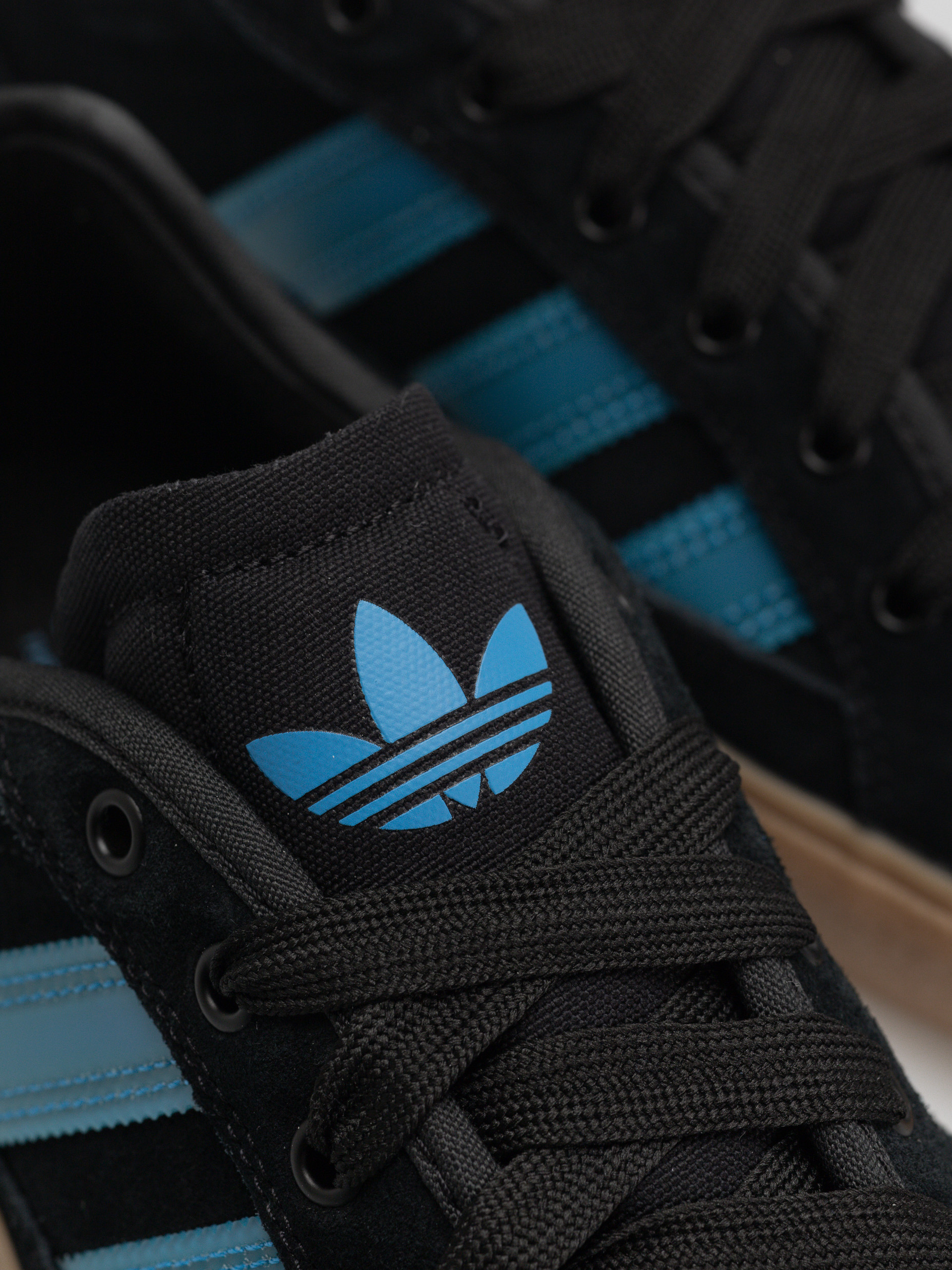 Pantofi adidas Court Tns Premiere (cblack/gum4)