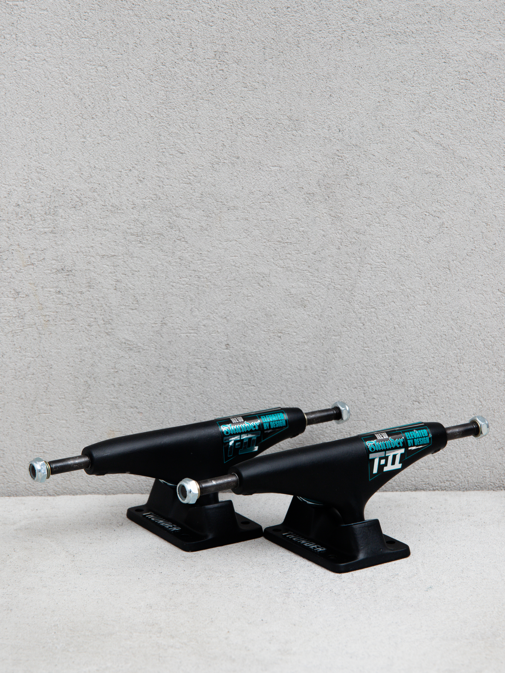 Axe Thunder T II Team