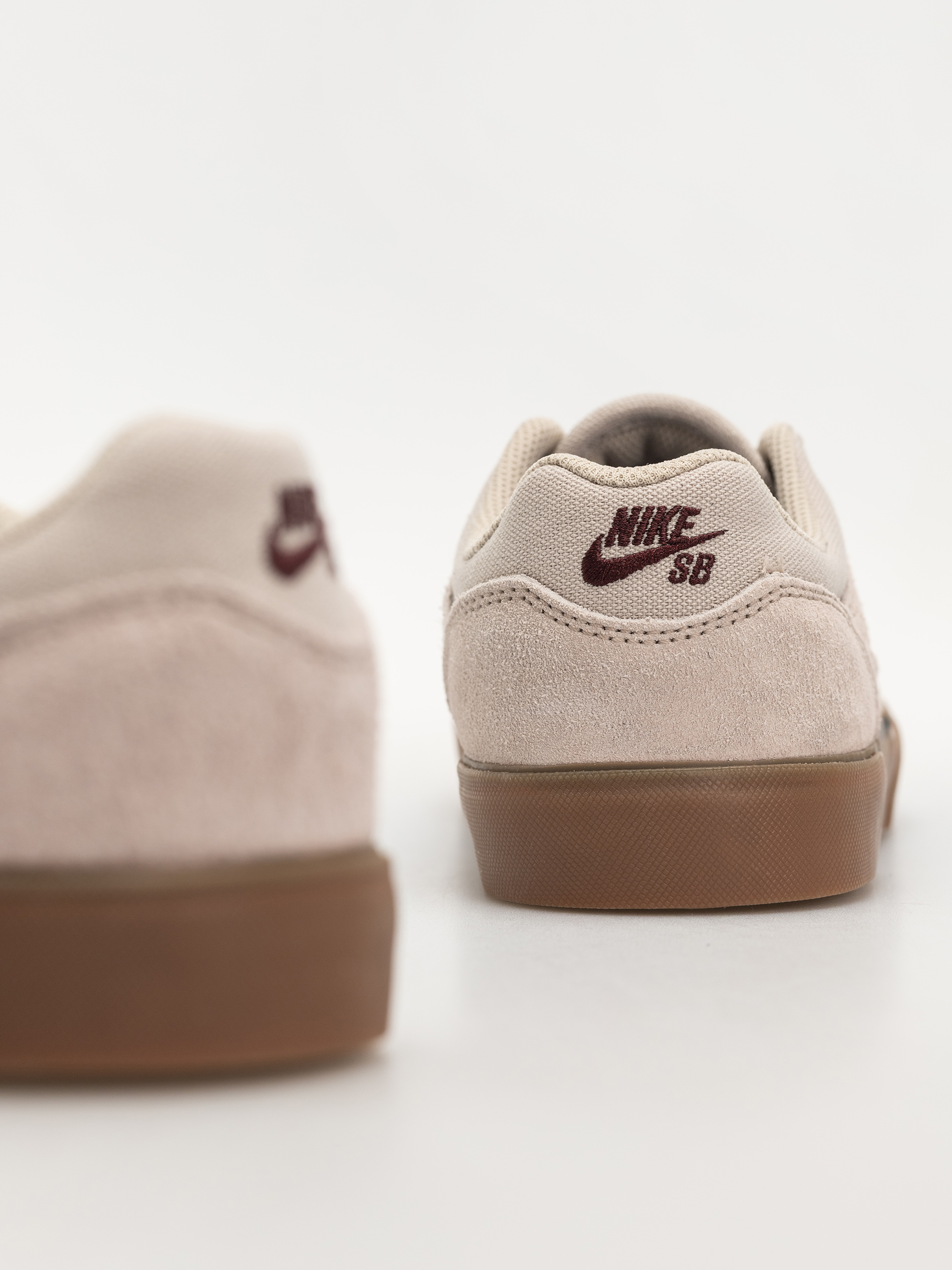 Pantofi Nike SB Malor (cream ii/burgundy crush phantom)