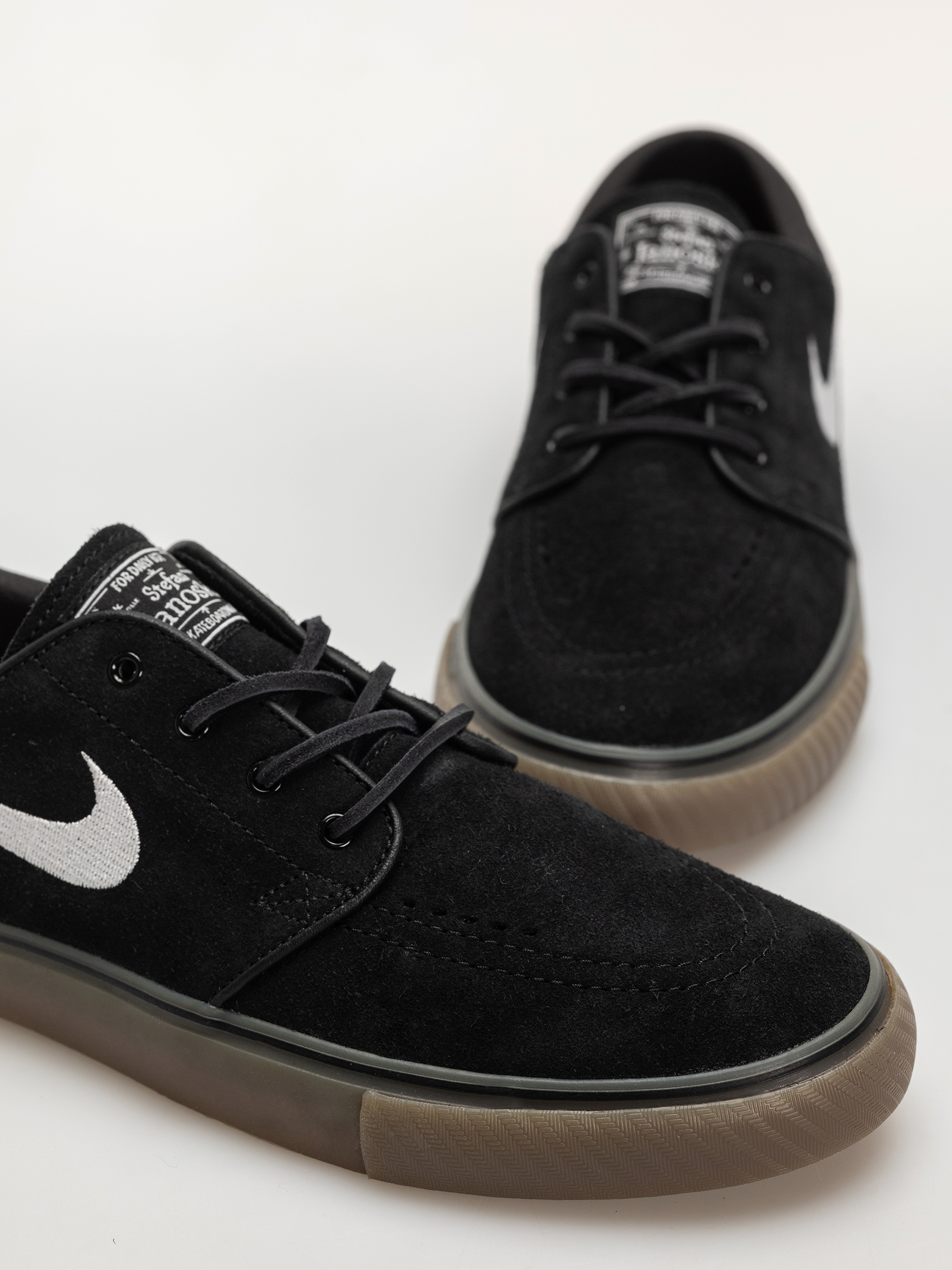 Pantofi Nike SB Zoom Janoski Og+ (black/white black gum light brown)