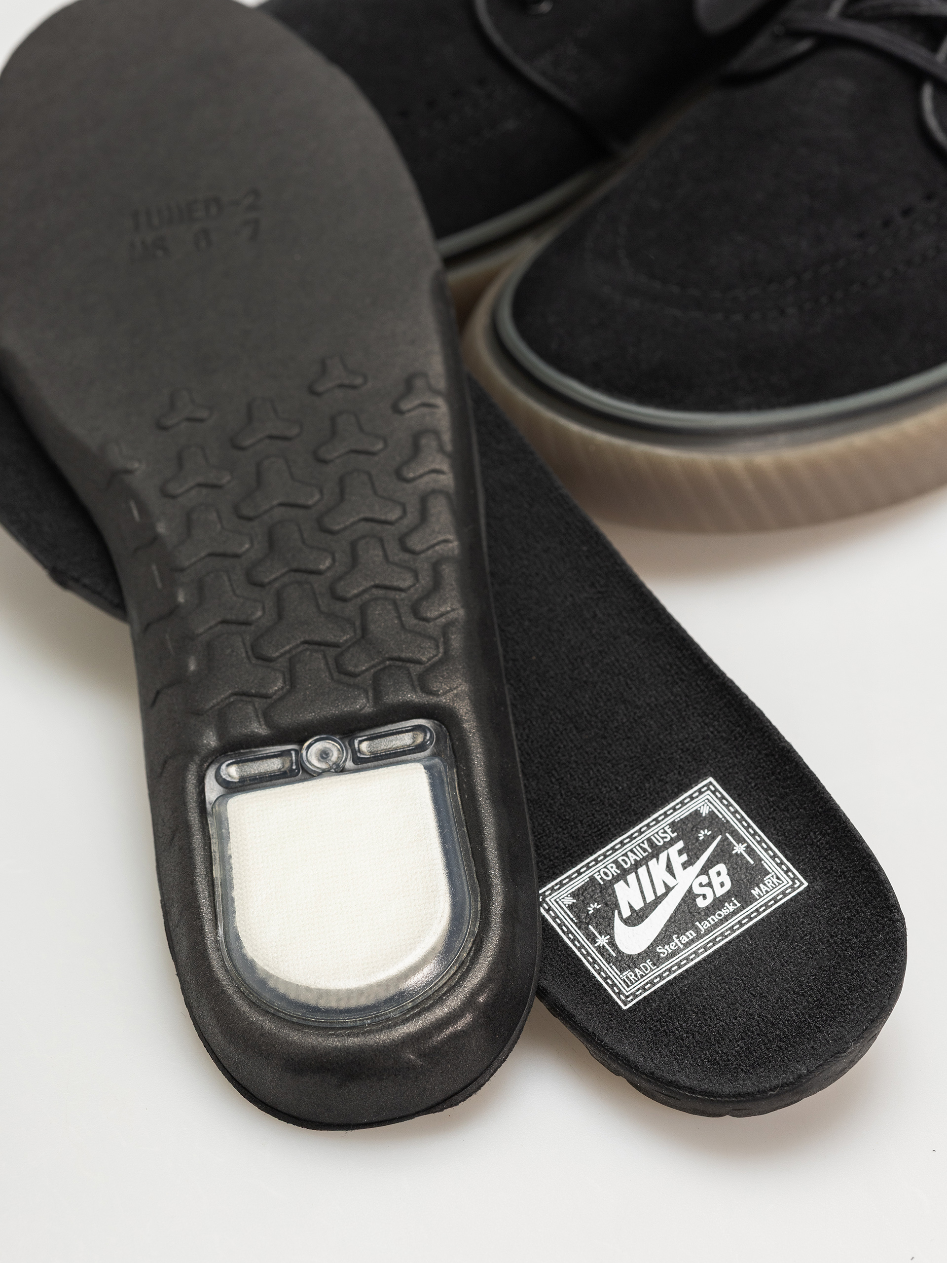 Pantofi Nike SB Zoom Janoski Og+ (black/white black gum light brown)