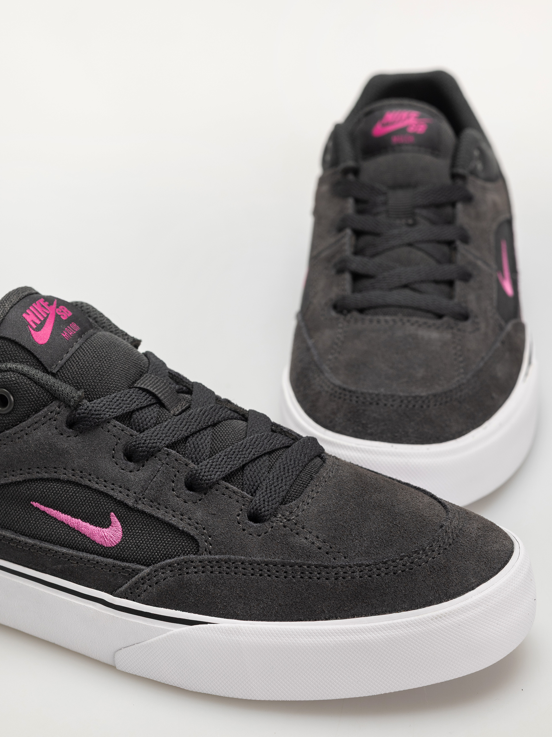 Pantofi Nike SB Malor (dk smoke grey/rave pink dk smoke grey)