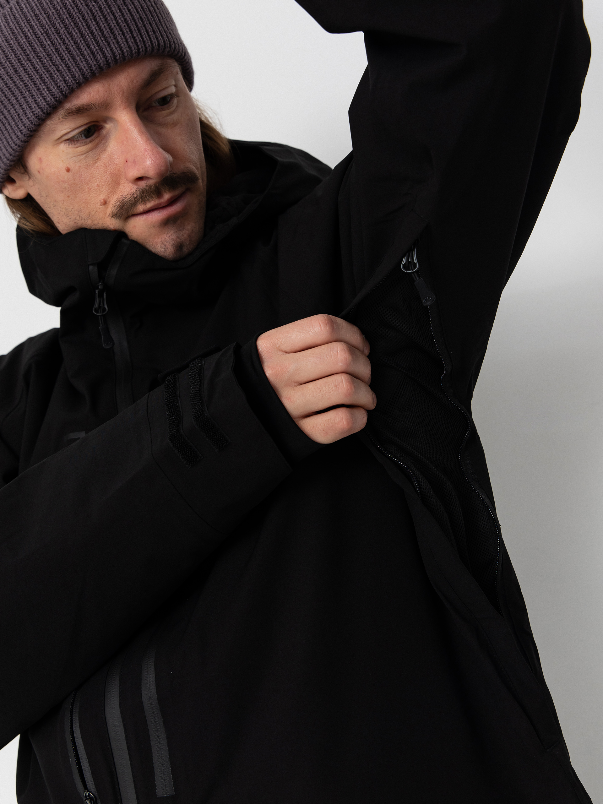Pentru bărbați Geacă de snowboard ThirtyTwo Lashed Insulated (black)