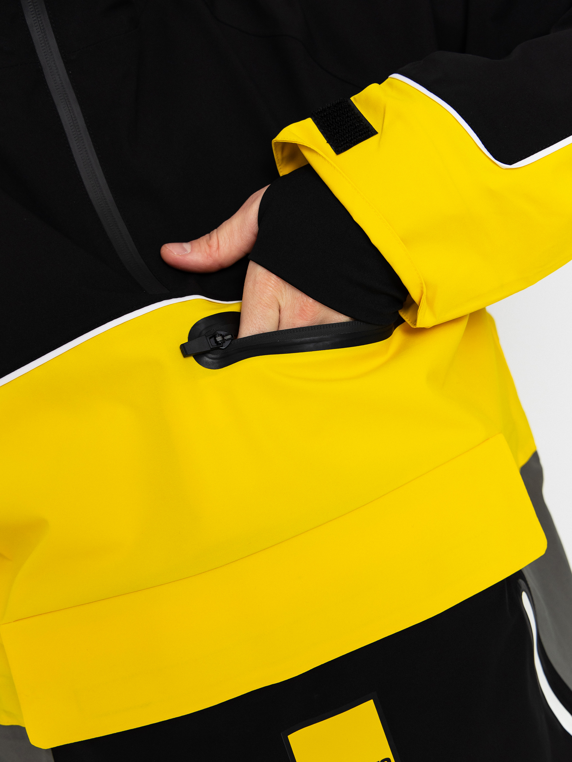 Pentru bărbați Geacă de snowboard ThirtyTwo Light Anorak (black/yellow)