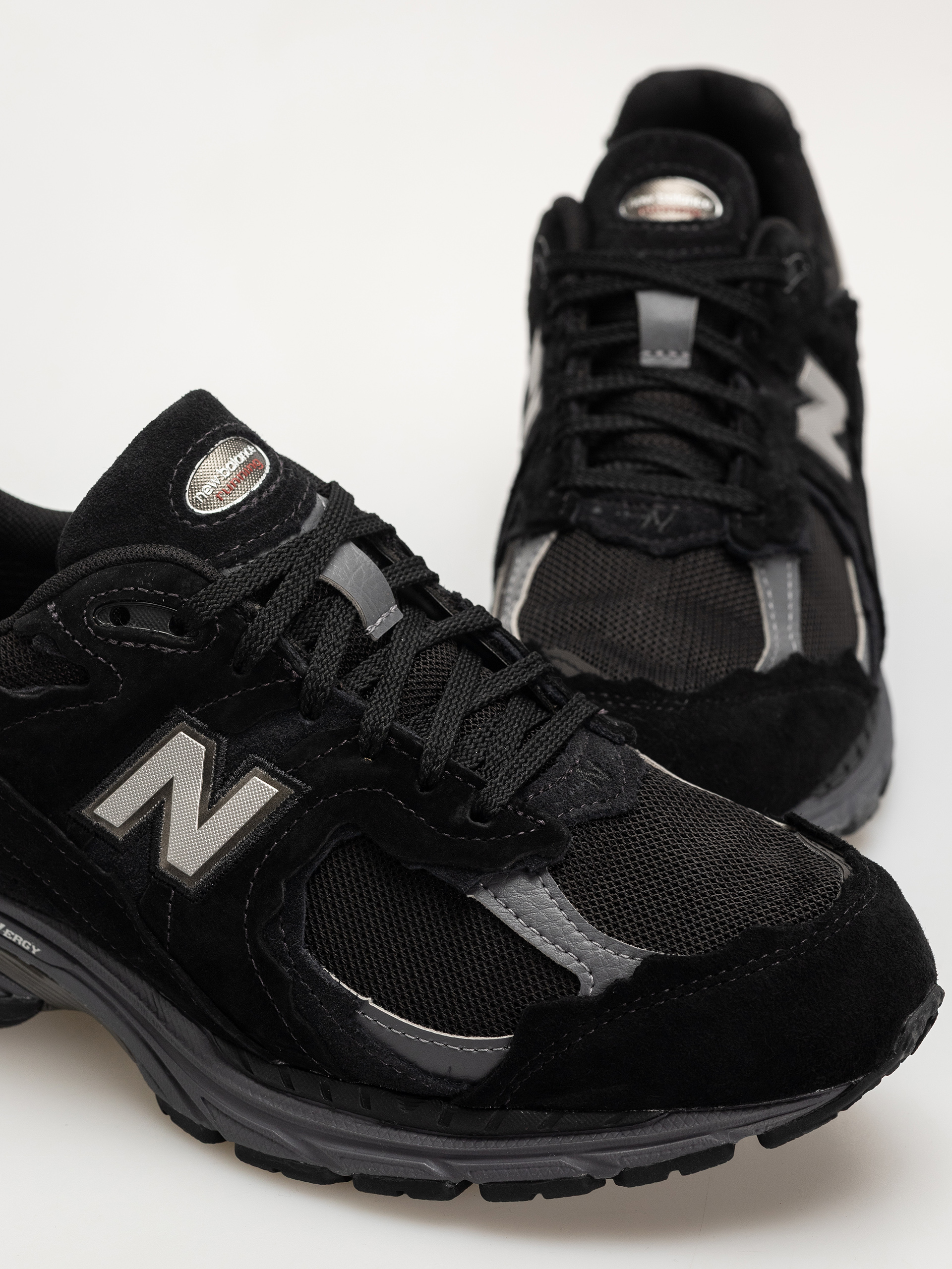 Pantofi New Balance 2002 (black/magnet)