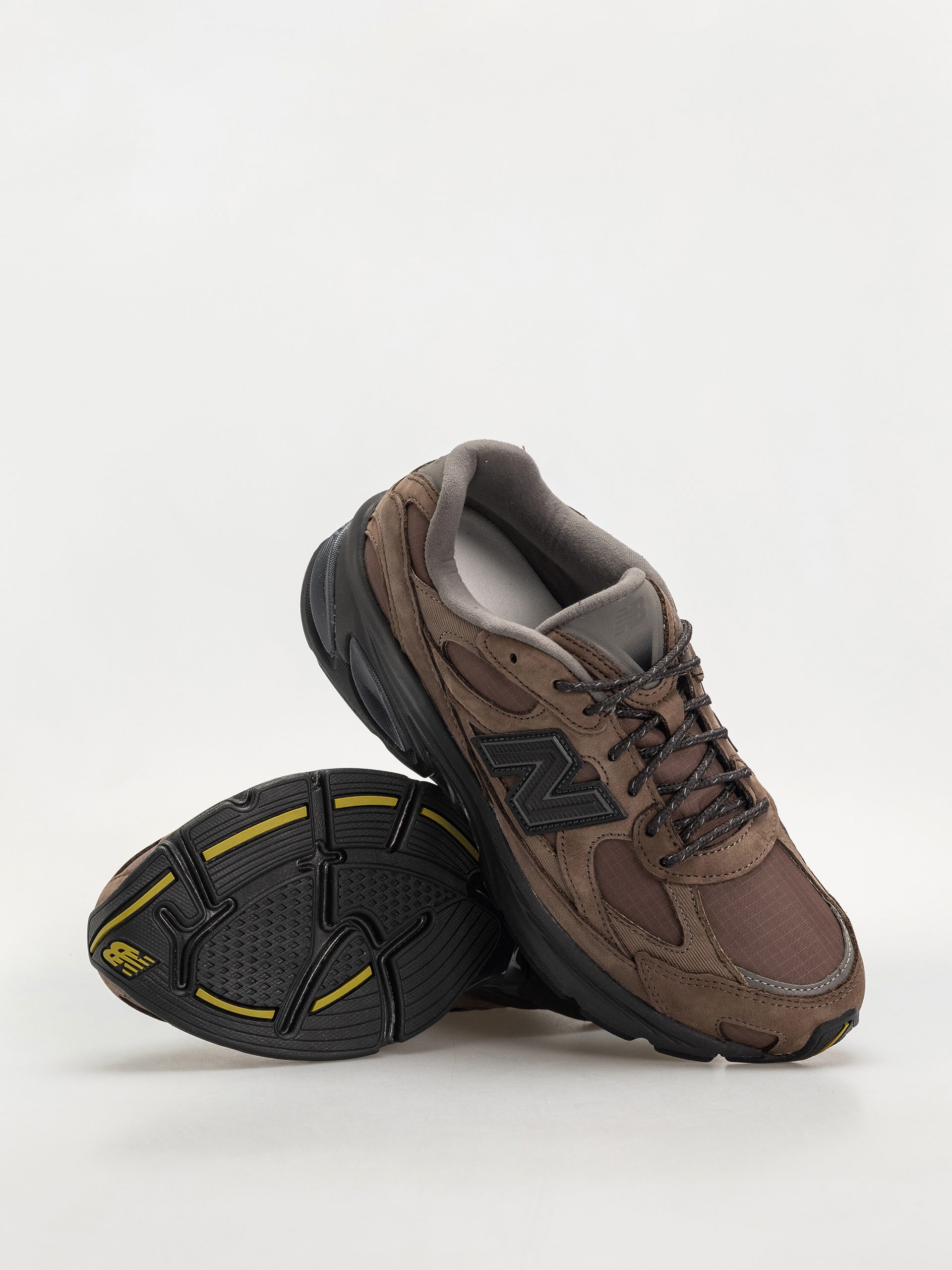 Pantofi New Balance 2010 (cortado/thunder brown/faded black)