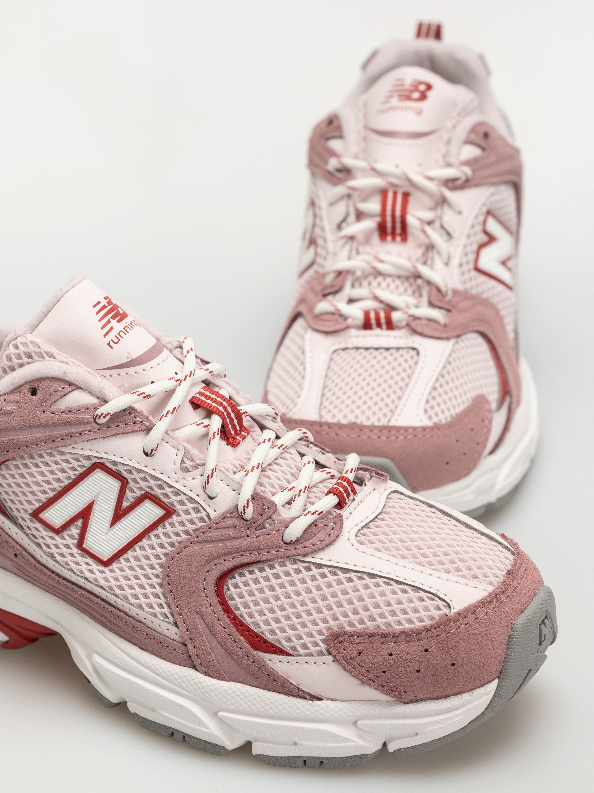 Pantofi New Balance 530 (rosewood/pink salt/shadow red)