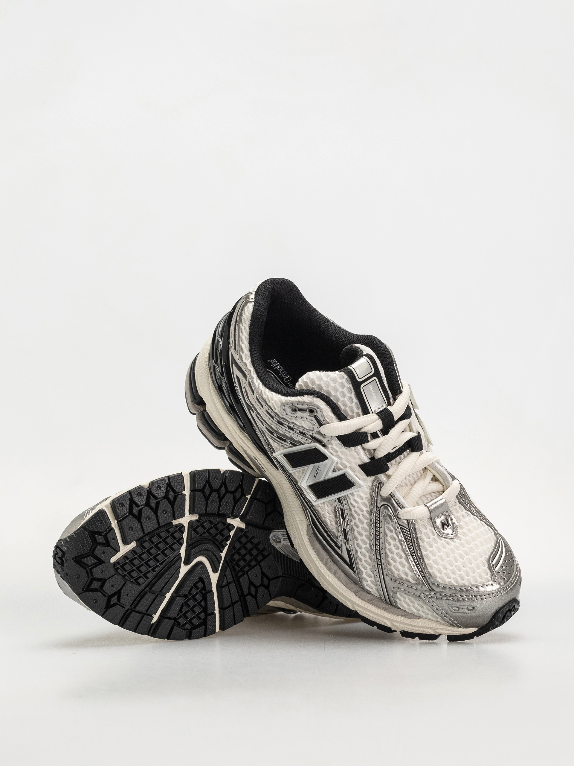 Pantofi New Balance 1906 (silver metallic/black/sea salt er)