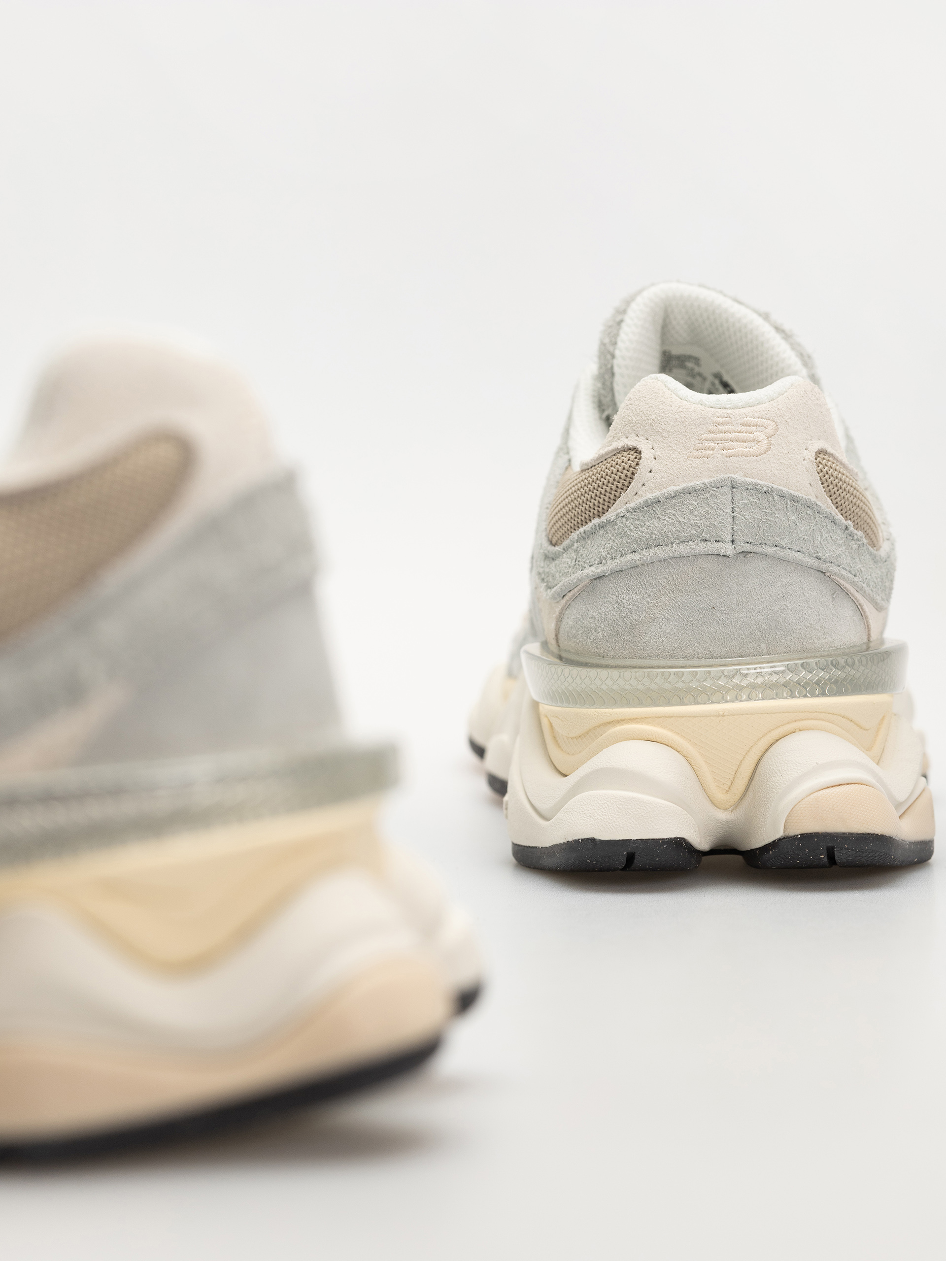 Pantofi New Balance 9060 (lone star grey/stoneware)