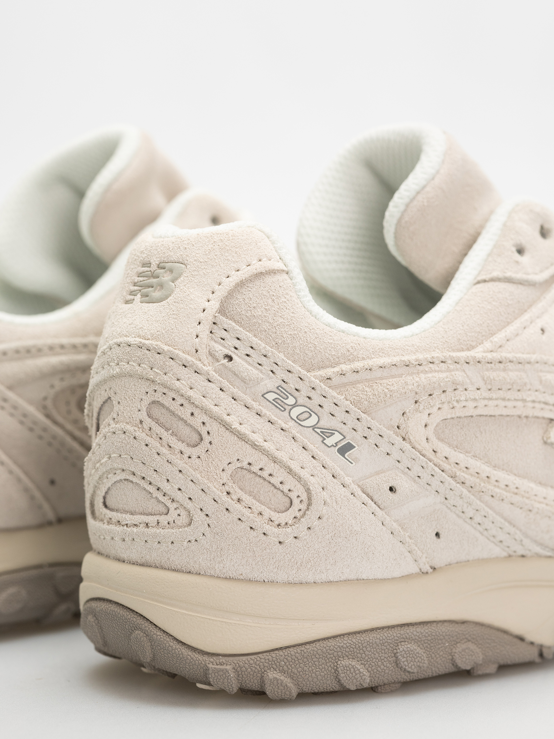 Pantofi New Balance 204 (timberwolf/linen mmc)