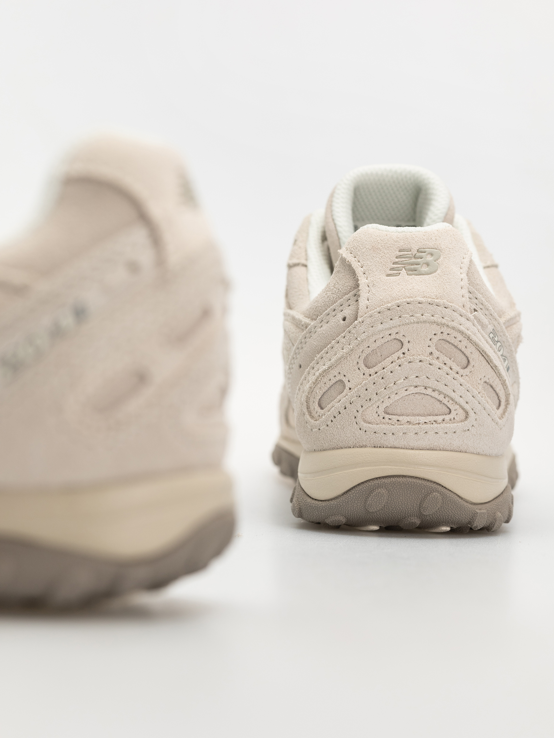 Pantofi New Balance 204 (timberwolf/linen mmc)