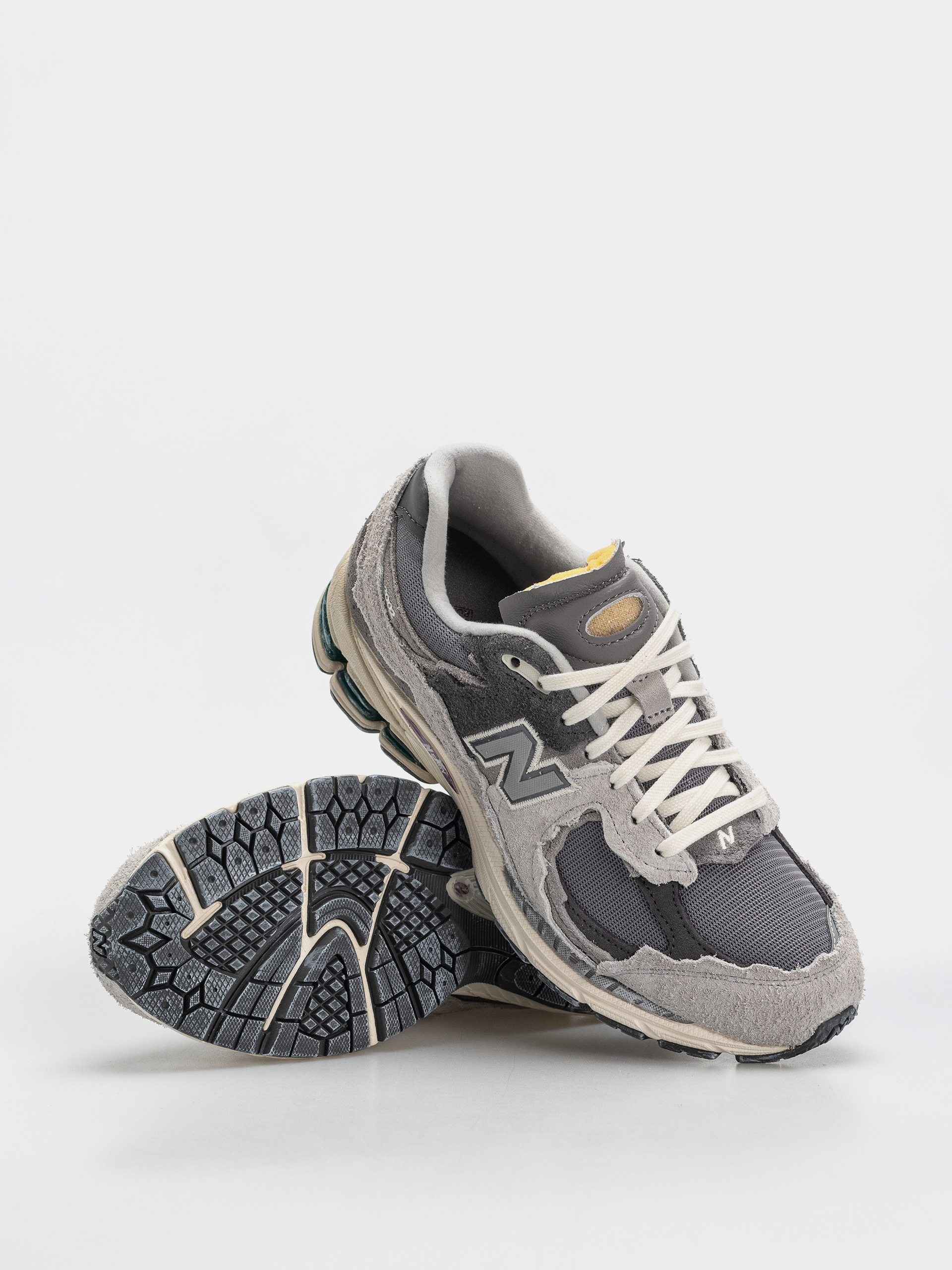 Pantofi New Balance 2002 - gri (grey)