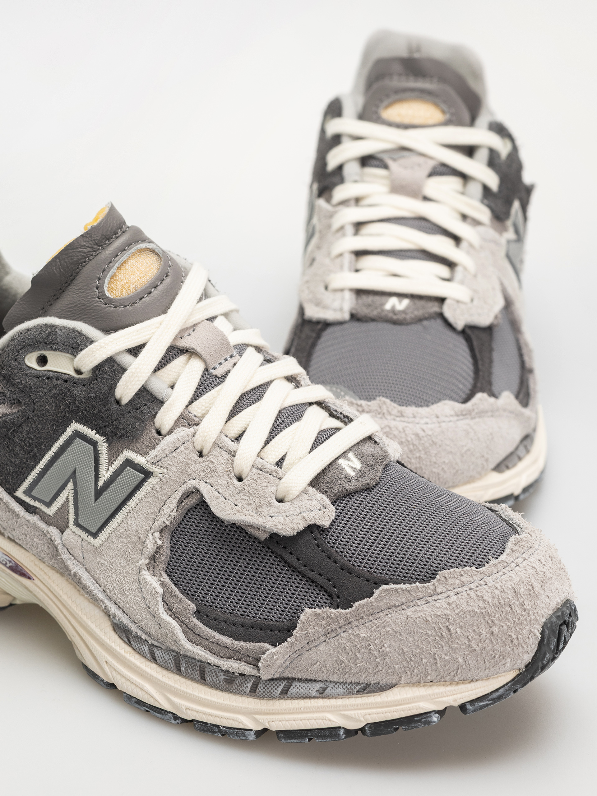 Pantofi New Balance 2002 (grey)