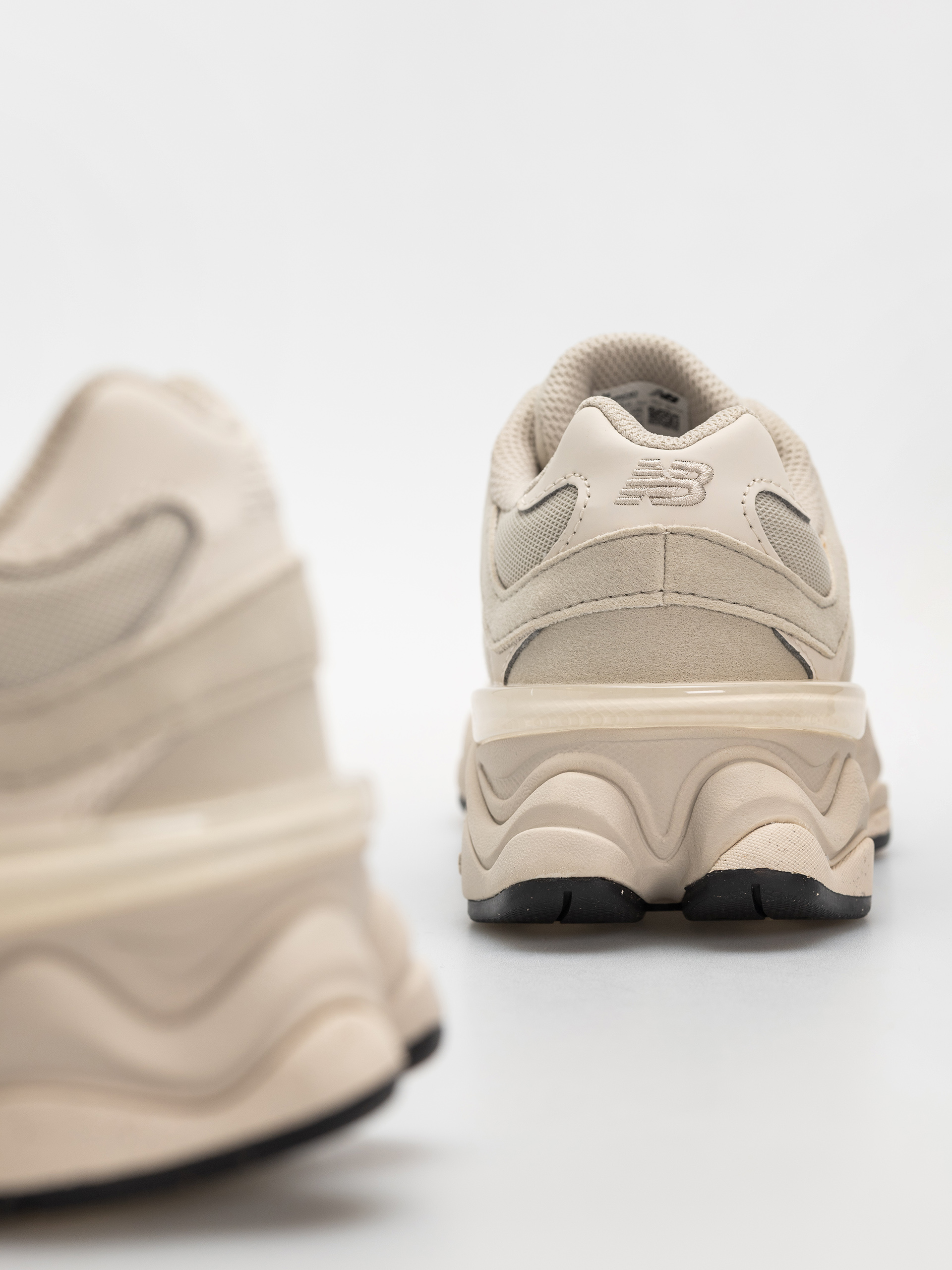 Pantofi New Balance 9060 JR (shipyard/linen)