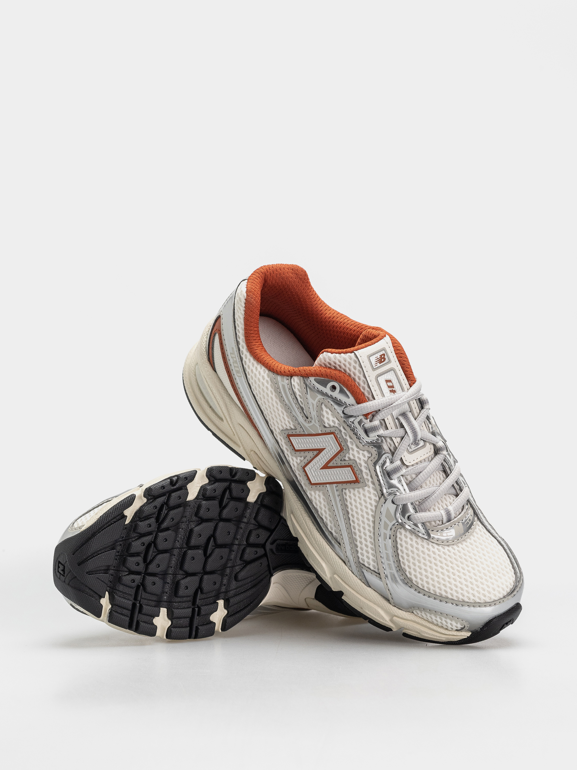 Pantofi New Balance 740 JR (silver metallic/cinnamon)