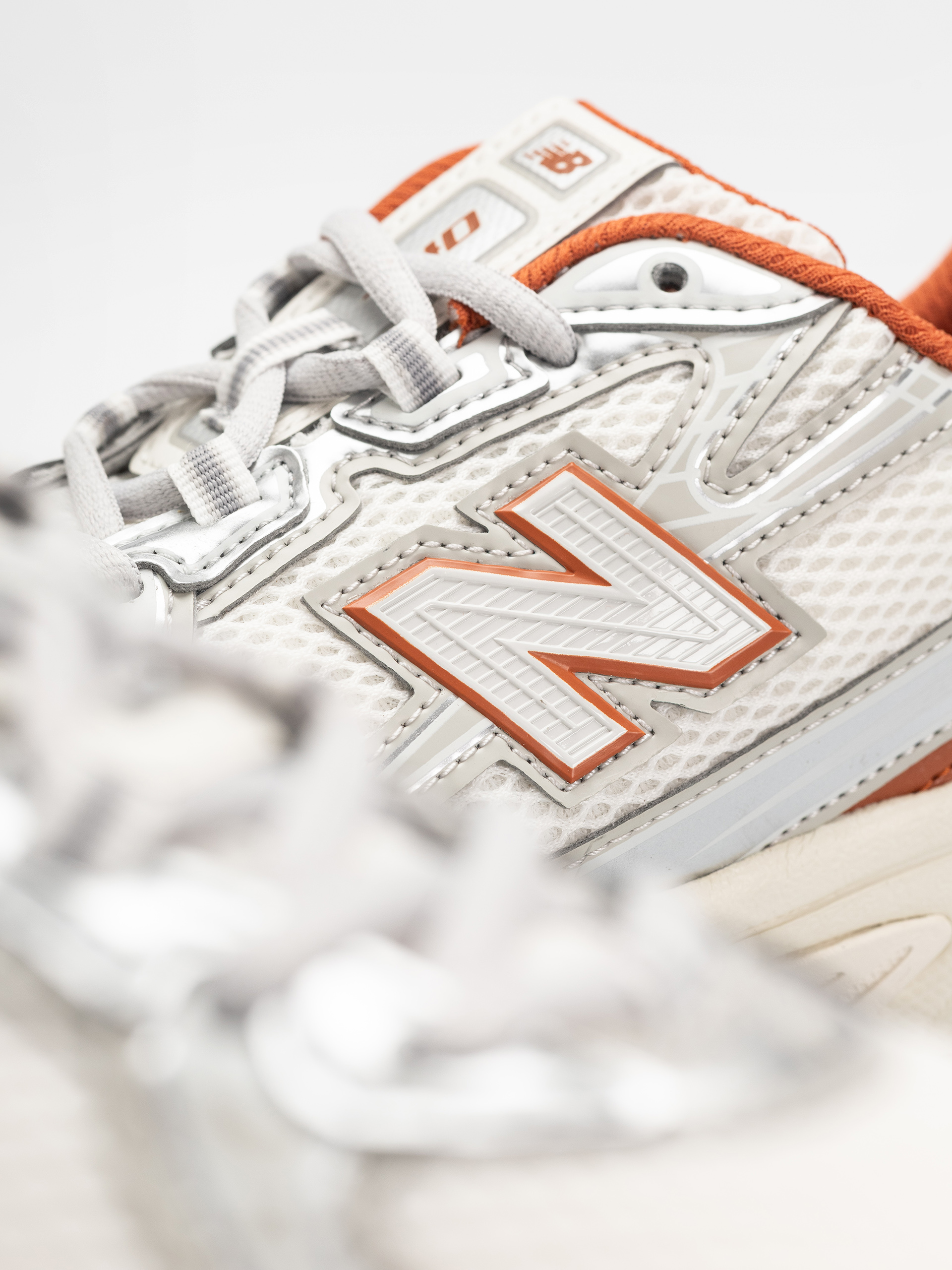 Pantofi New Balance 740 JR (silver metallic/cinnamon)
