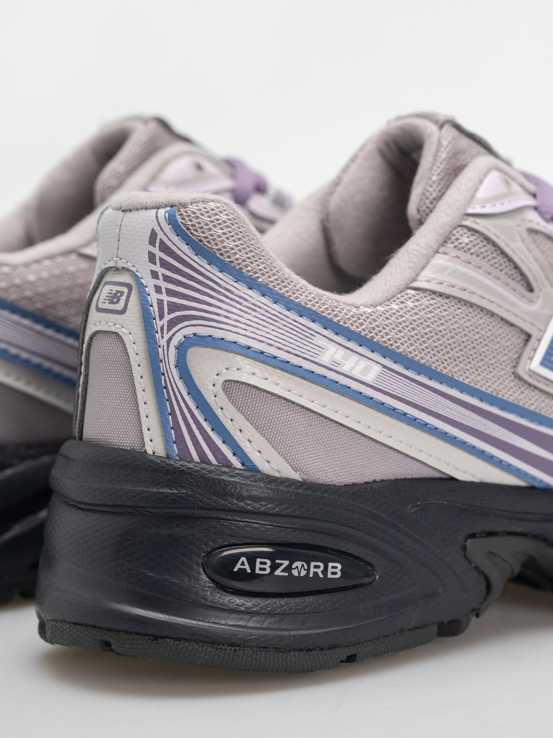 Pantofi New Balance 740 JR (truffle salt/fairweather blue)