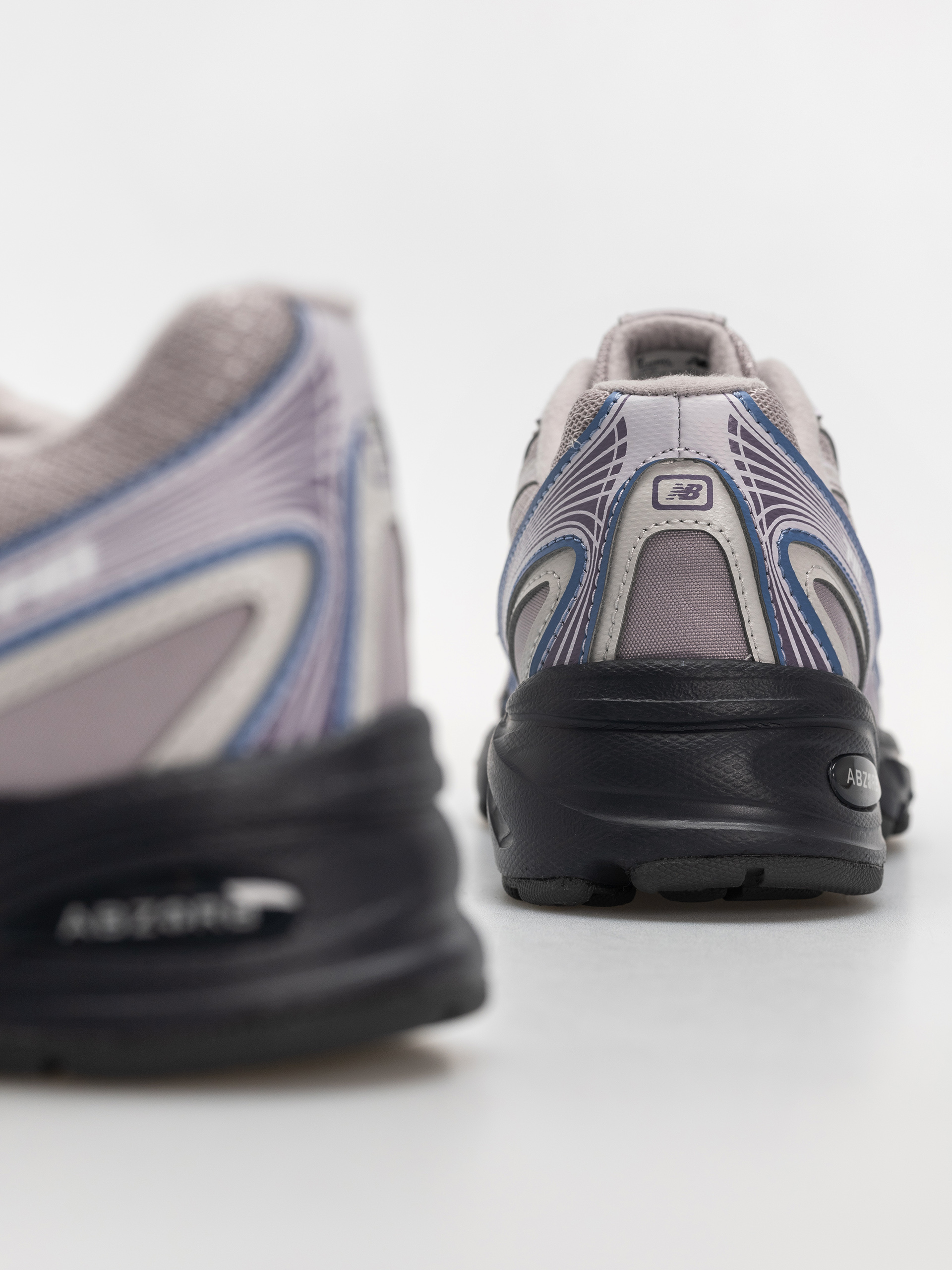 Pantofi New Balance 740 JR (truffle salt/fairweather blue)