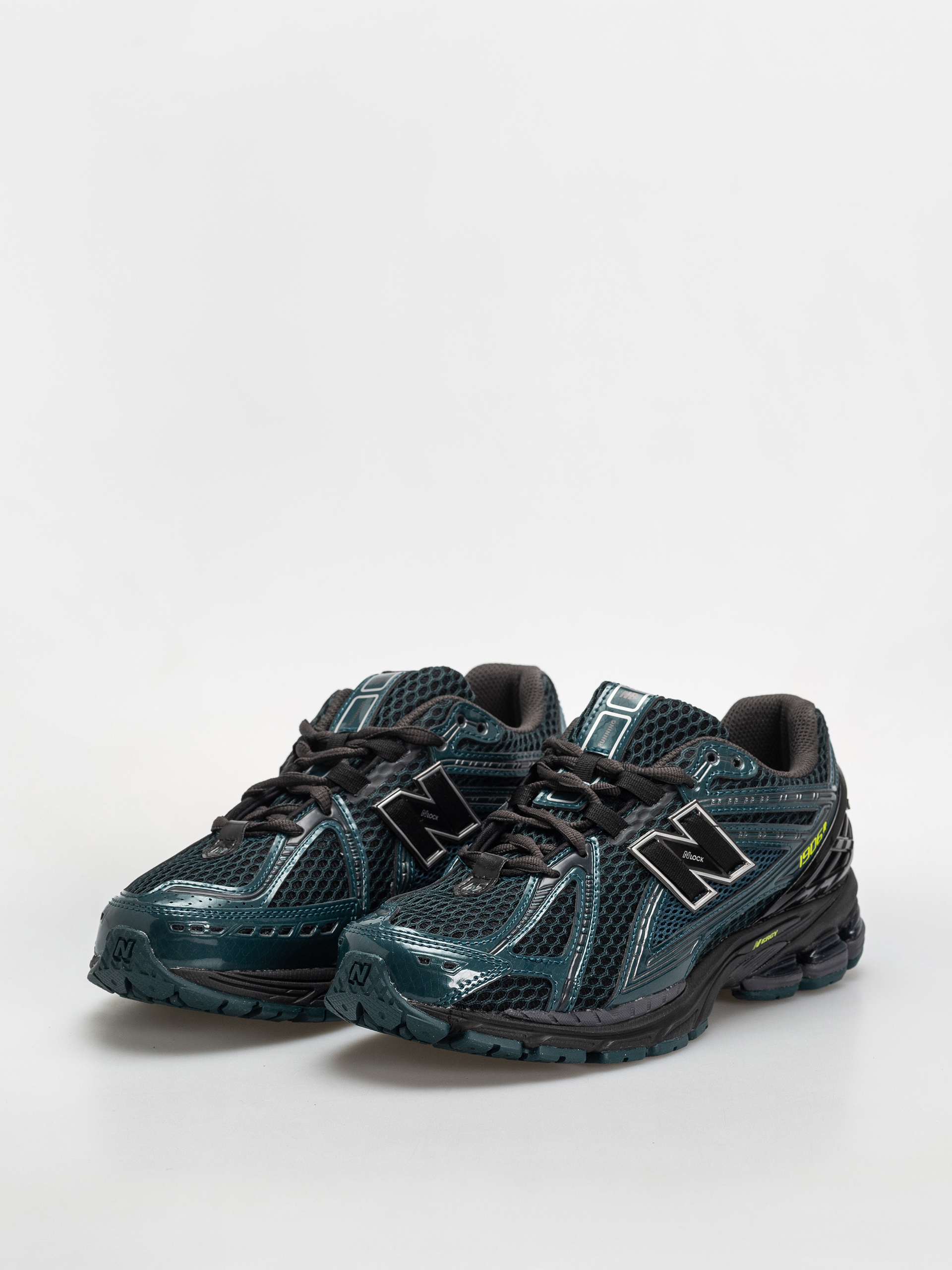 Pantofi New Balance 1906 (medusa green/black)