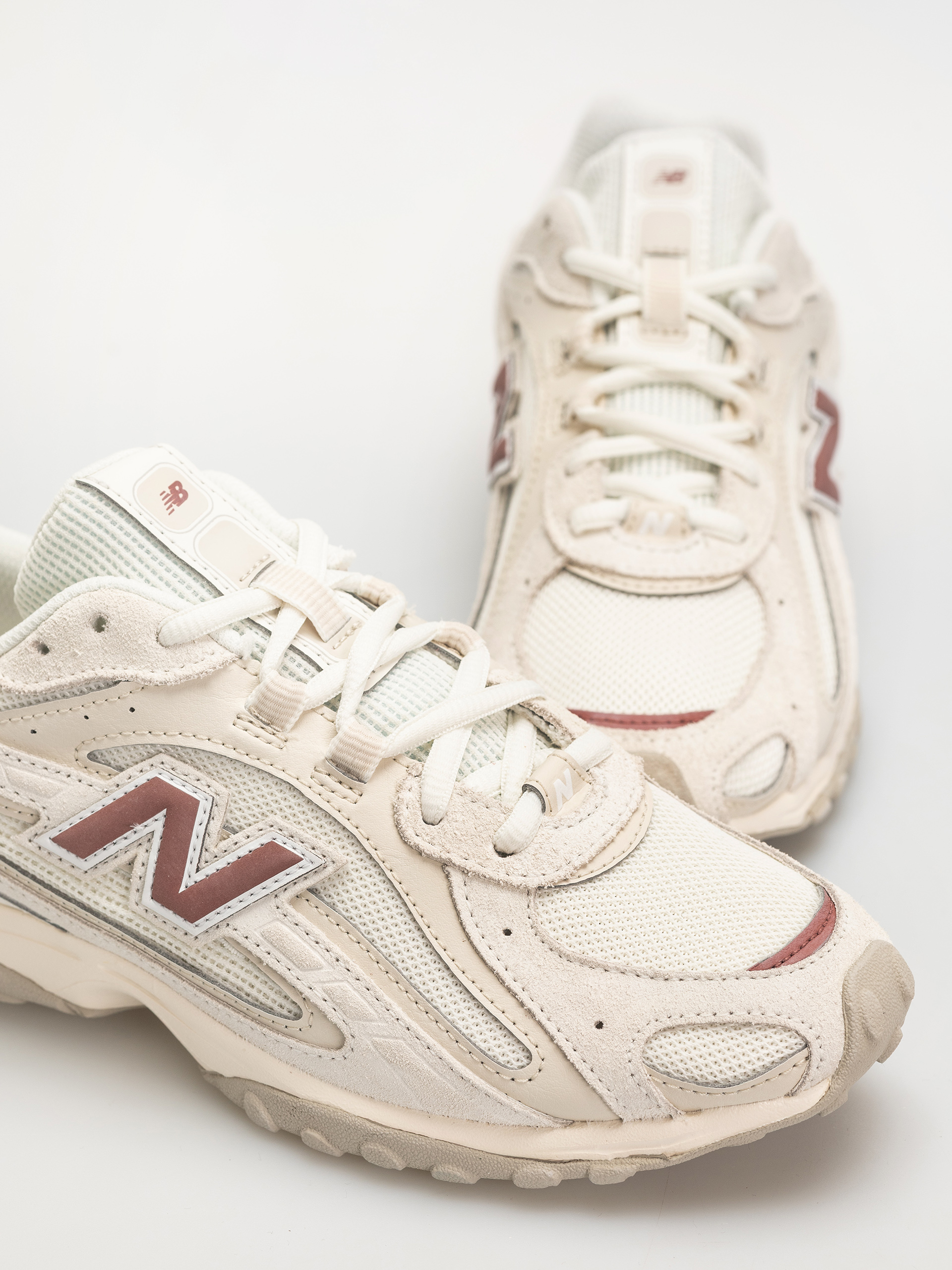 Pantofi New Balance 204 (sea salt/red rock)