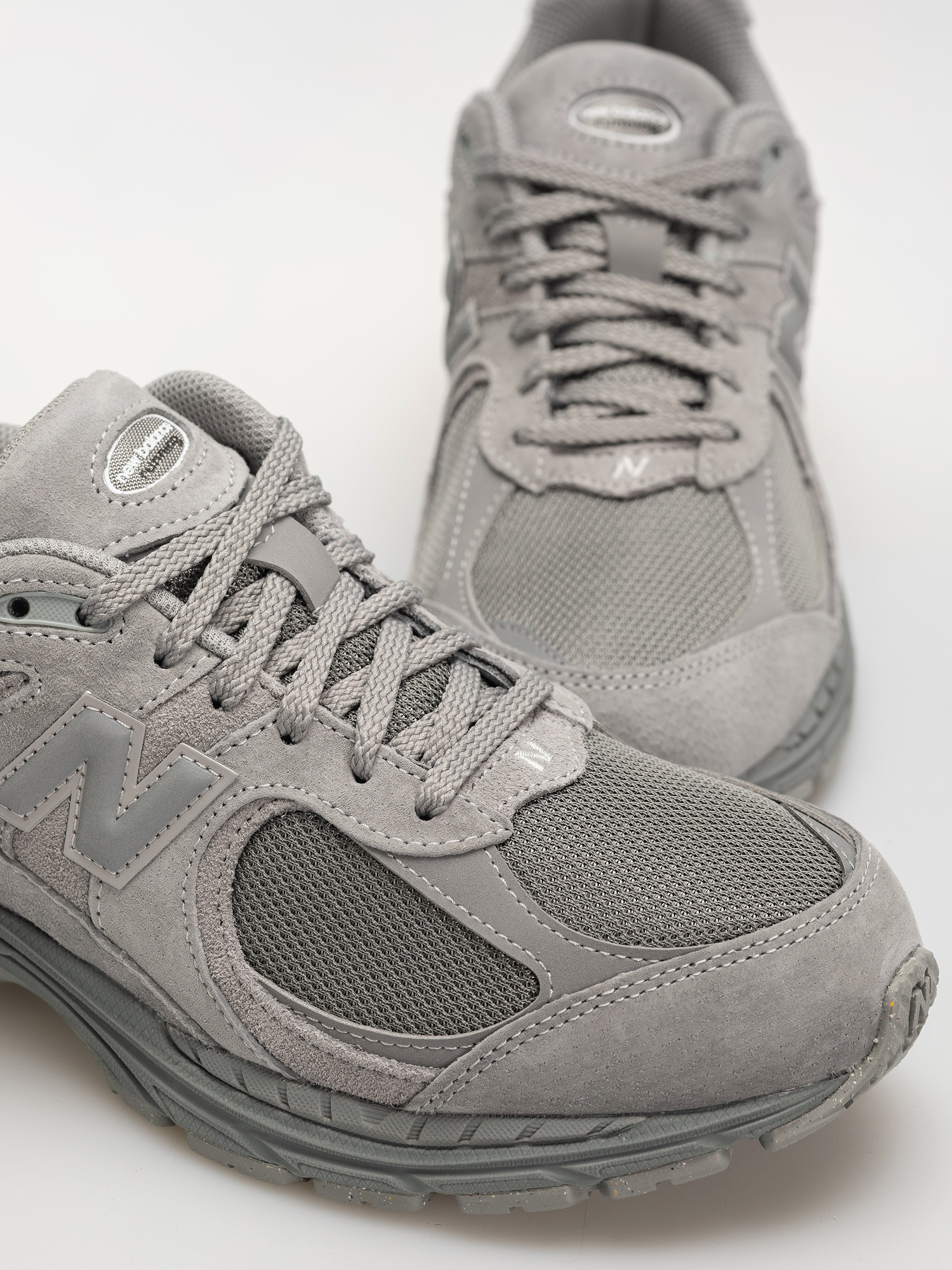 Pantofi New Balance 2002 (slate grey/dark silver metallic)