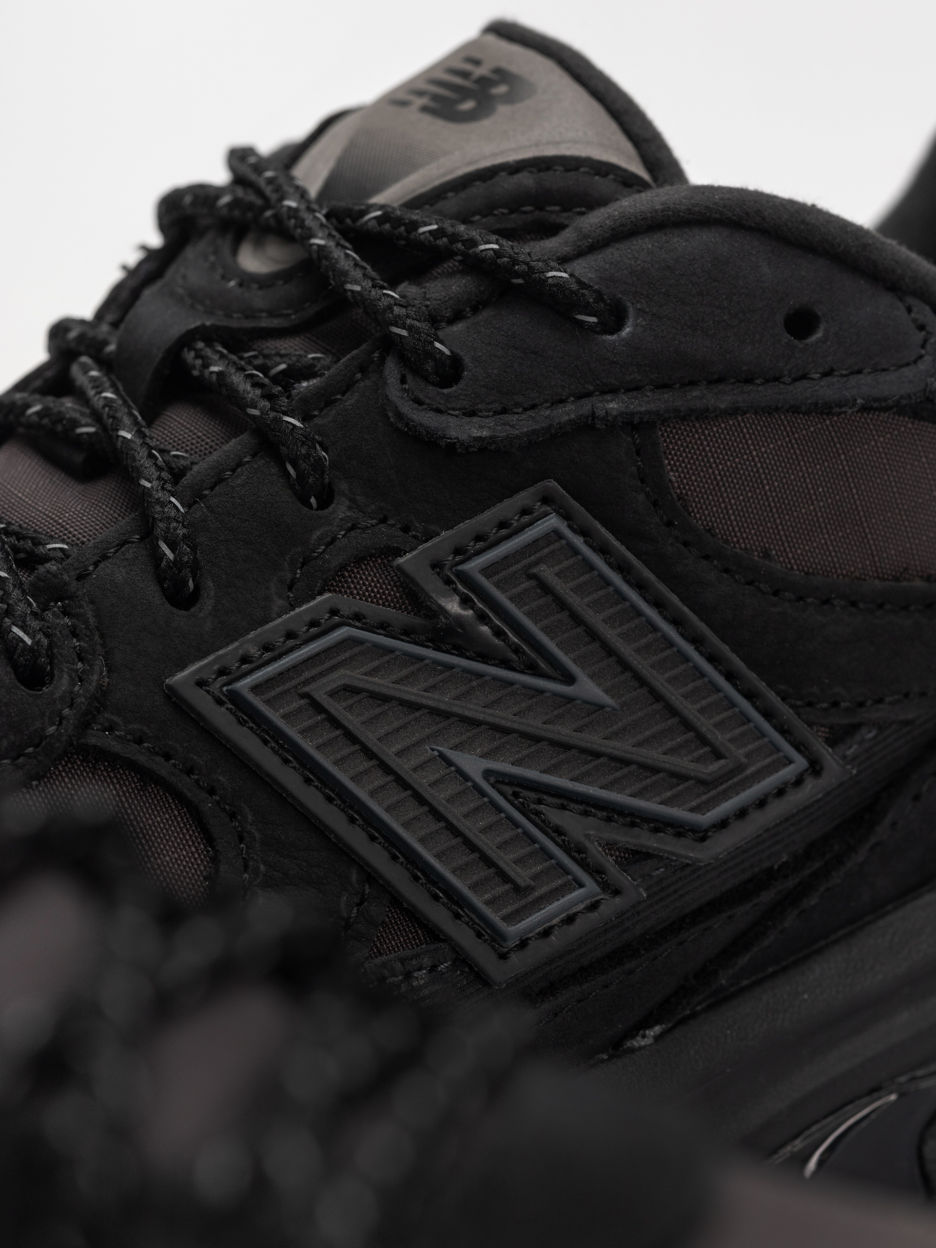 Pantofi New Balance 2010 (black/faded black/phantom)