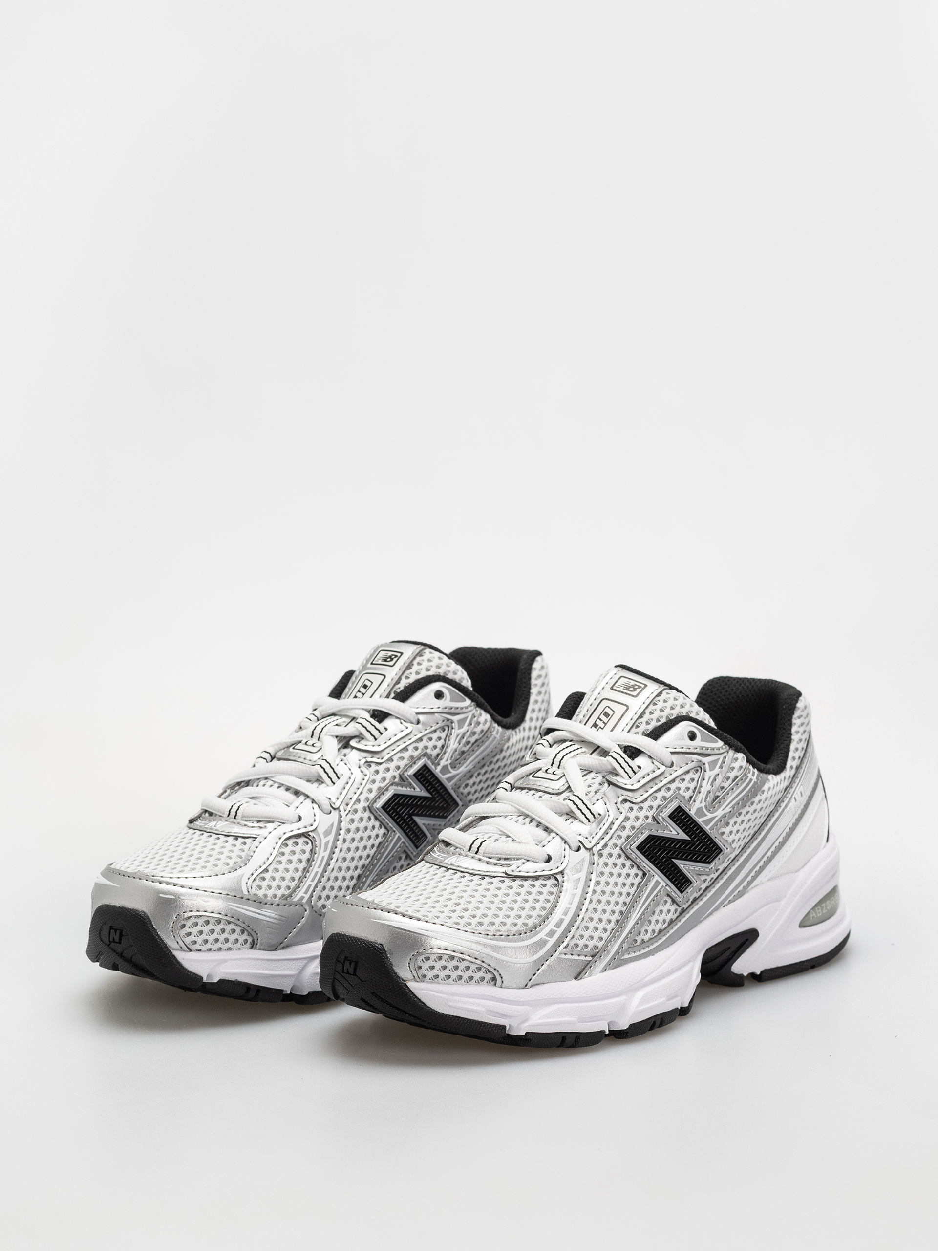 Pantofi New Balance 740 (white/silver metallic/black nw2)