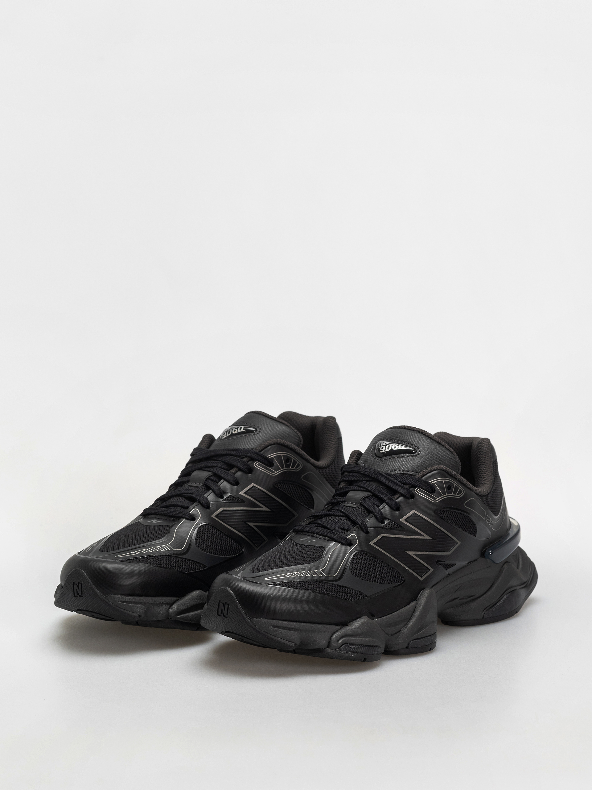 Pantofi New Balance 9060 (black/faded black)