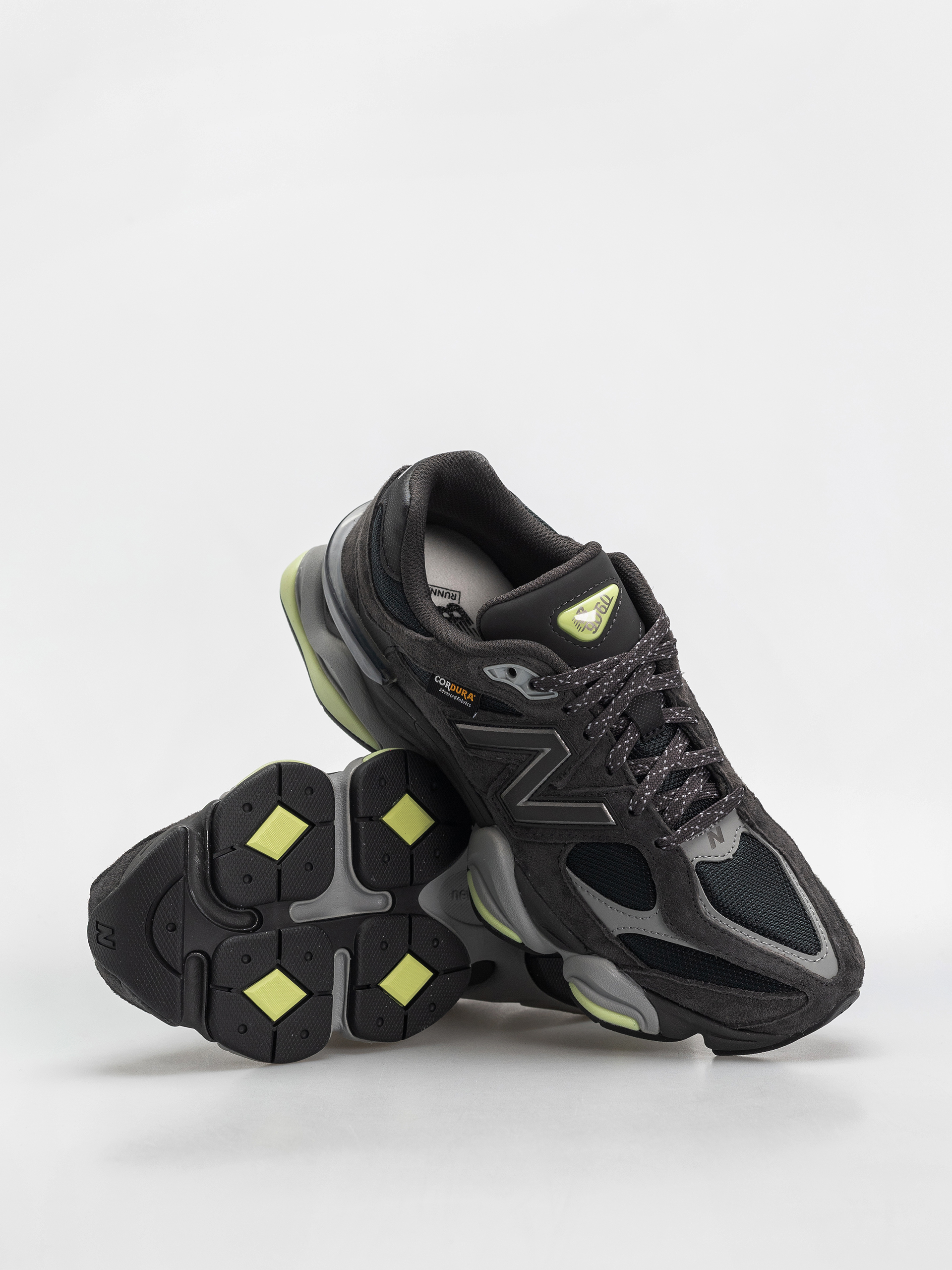 Pantofi New Balance 9060 (black cement/dry lime)