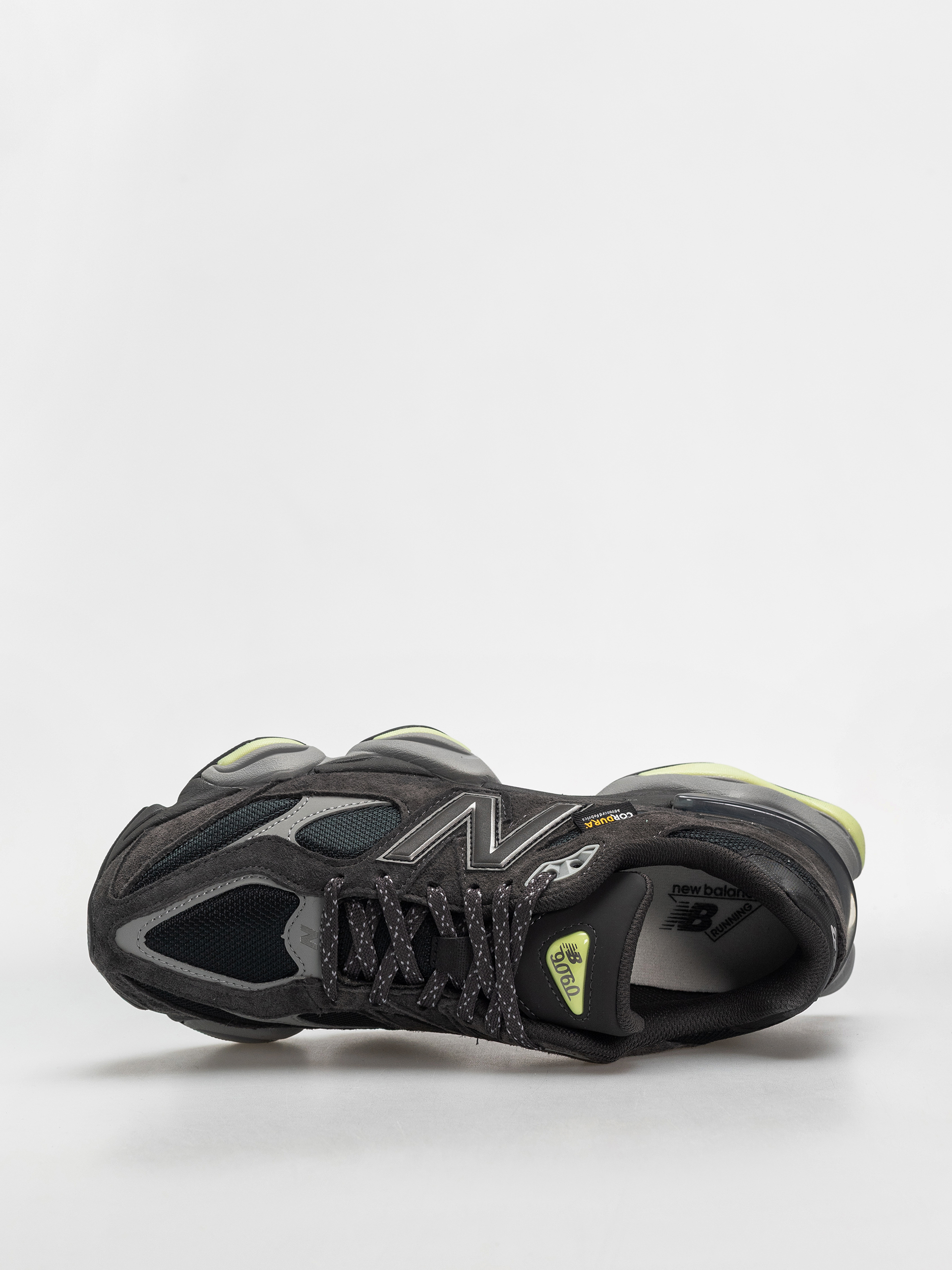 Pantofi New Balance 9060 (black cement/dry lime)
