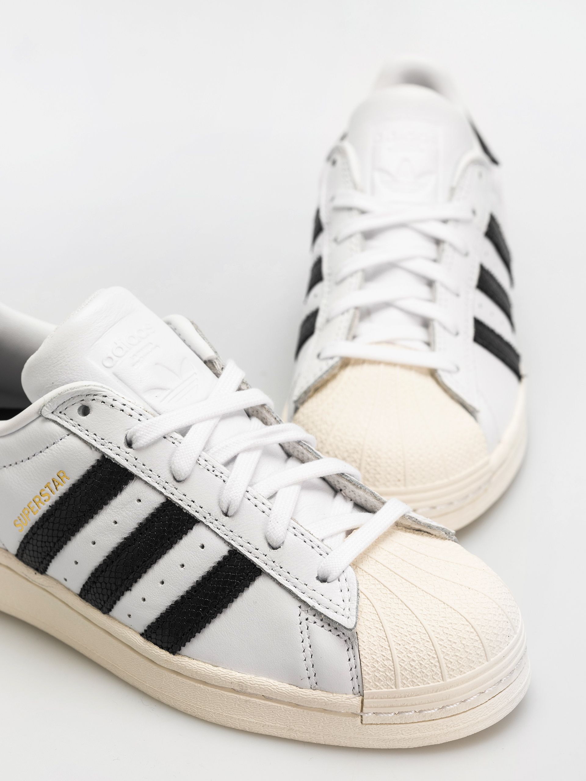 Pantofi adidas Superstar Adv (ftwwht/cblack/goldmt)