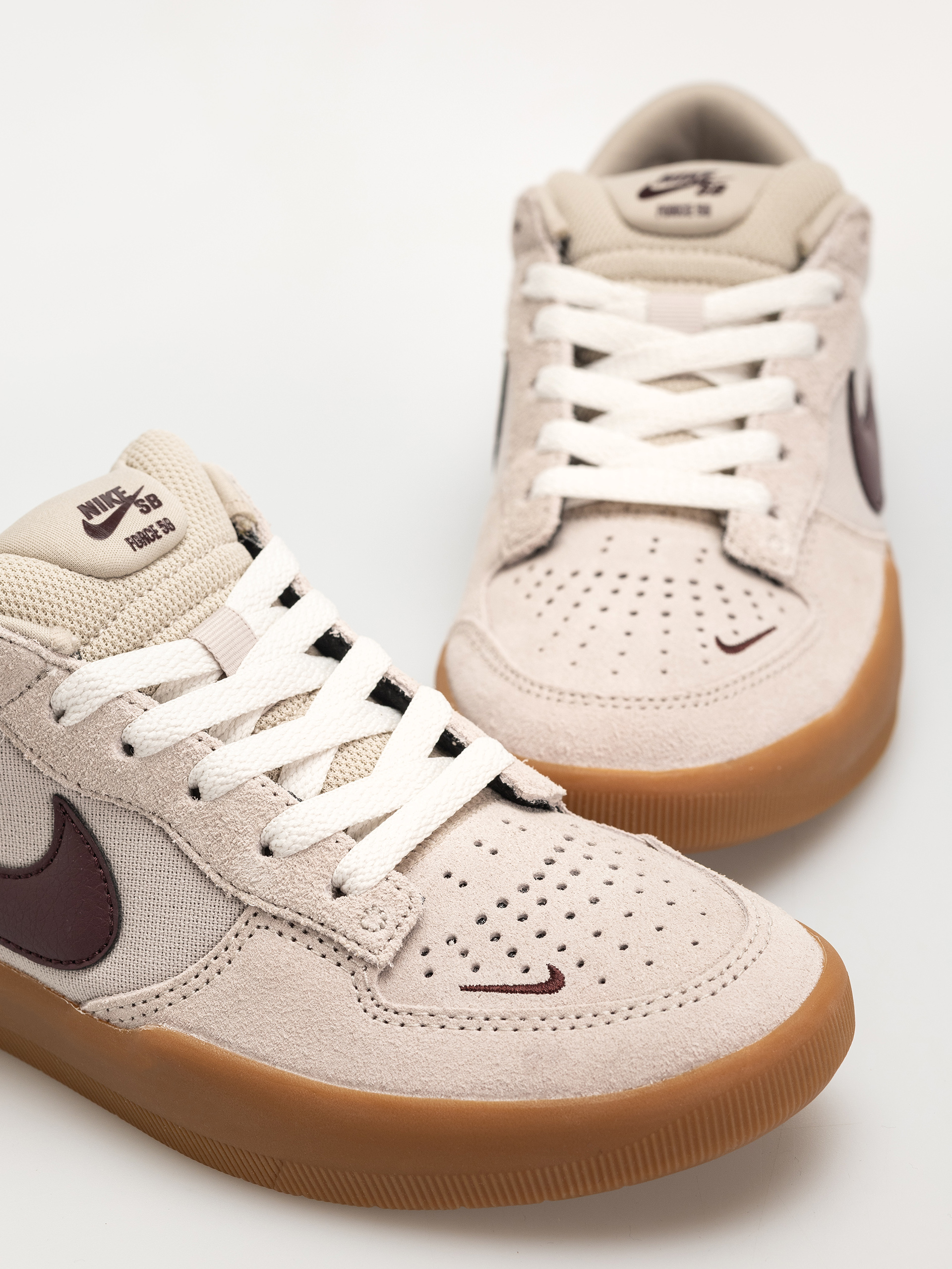 Pantofi Nike SB Force 58 (cream ii/burgundy crush gum light brown)