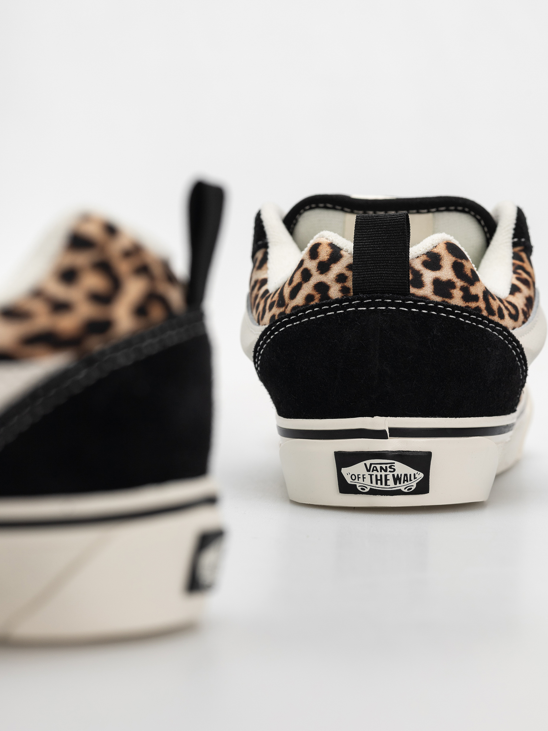 Pantofi Vans Knu Skool (black/leopard)