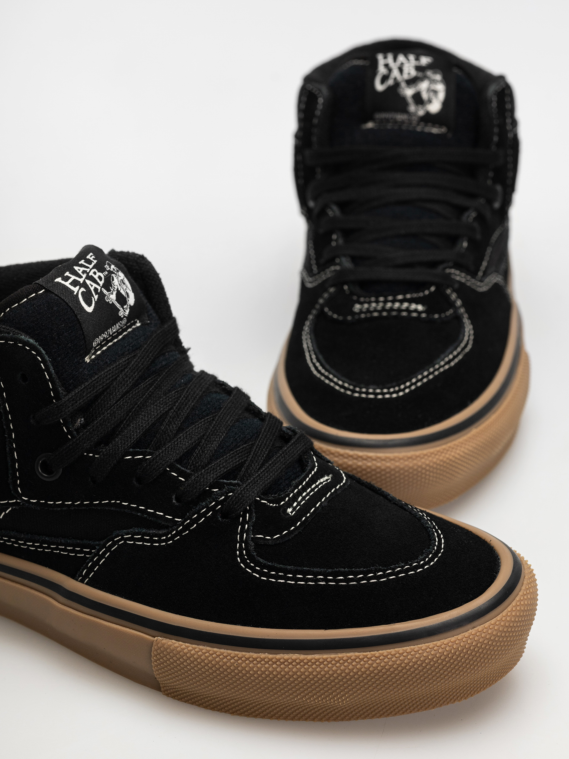 Pantofi Vans Skate Half Cab (black/gum/white)