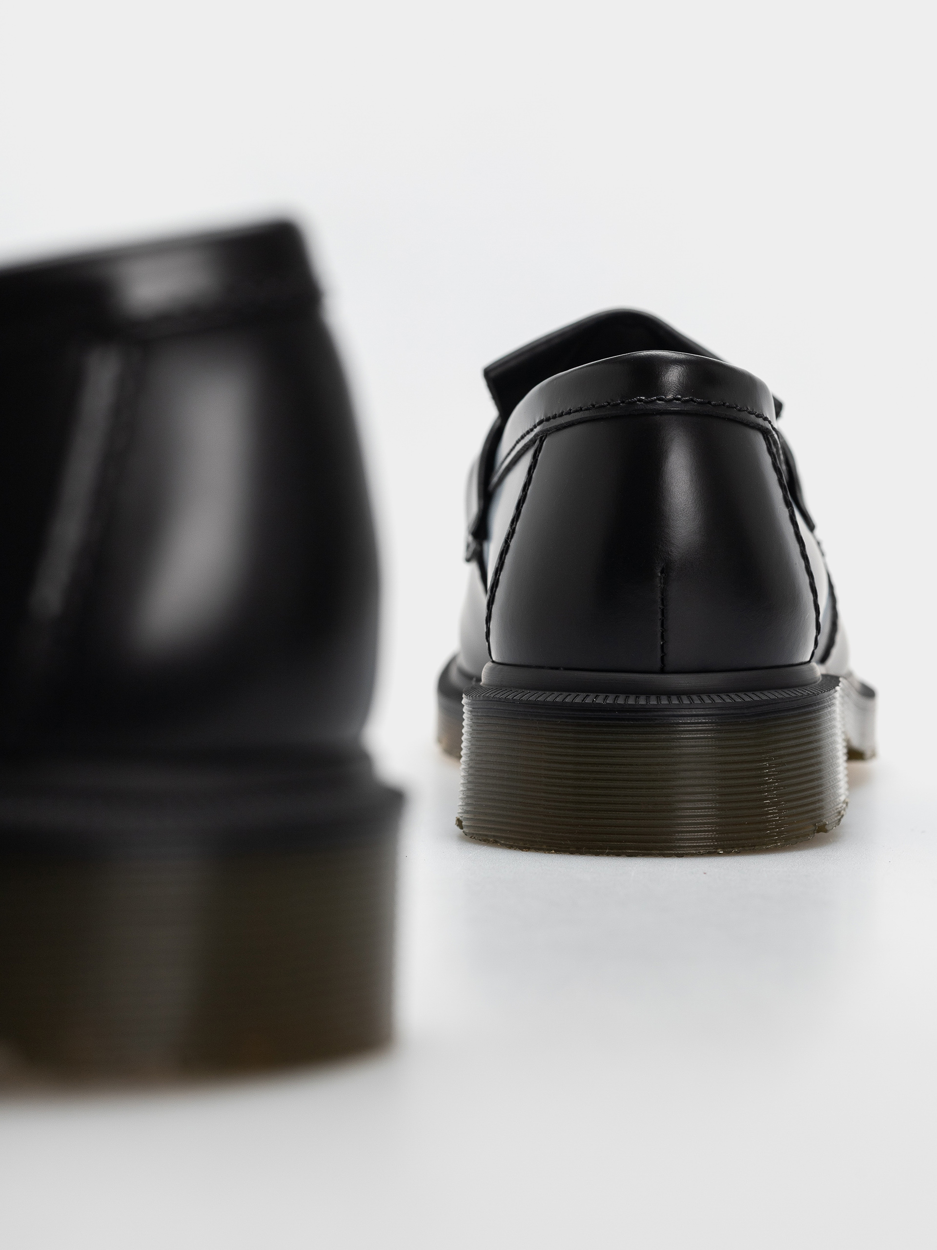 Pantofi Dr. Martens Adrian Tassel Loafer (black smooth)