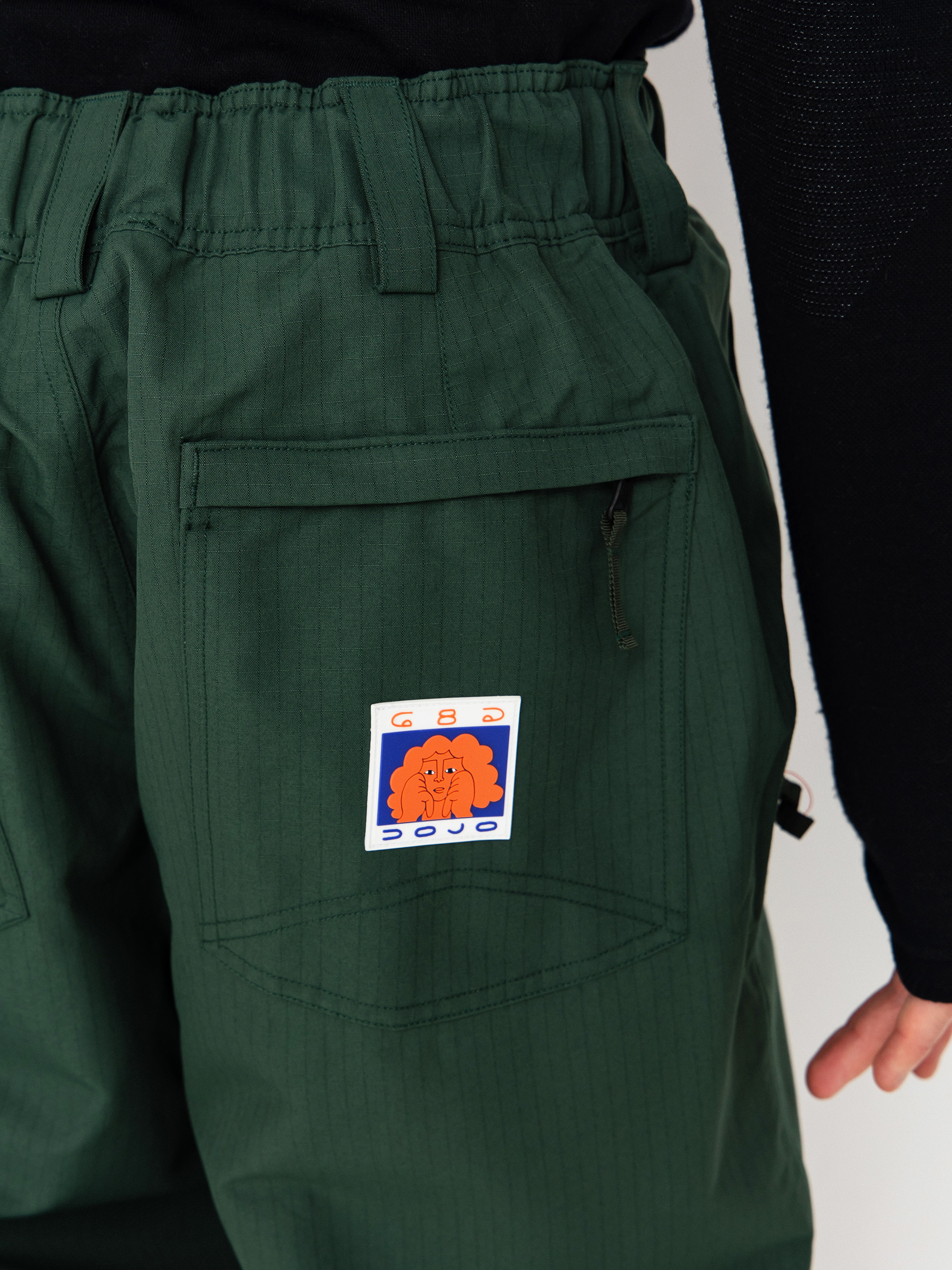 Pentru bărbați Pantaloni pentru snowboard 686 Dojo (moss green ripstop)