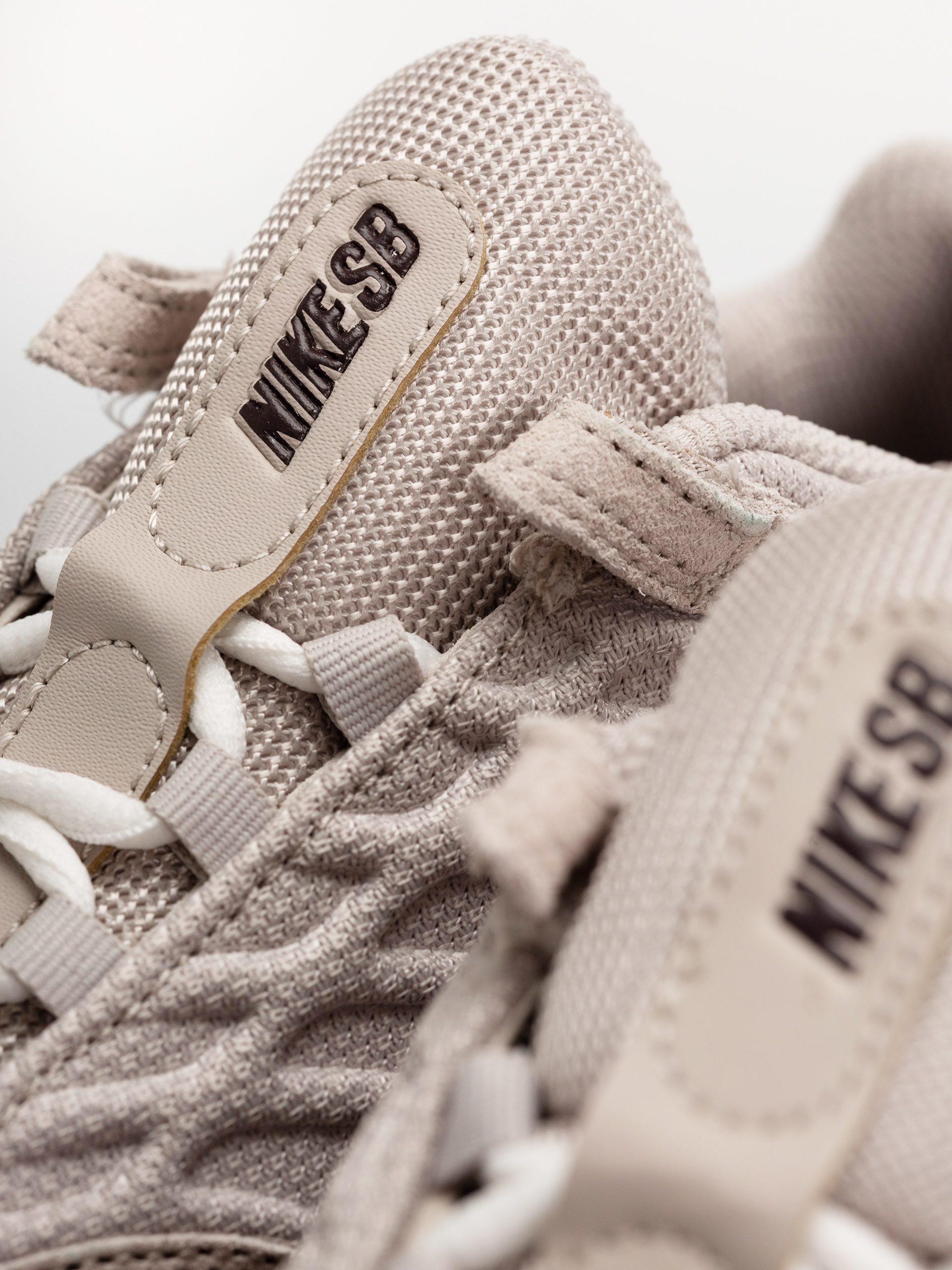 Pantofi Nike SB Vertebrae (cream ii/burgundy crush phantom)