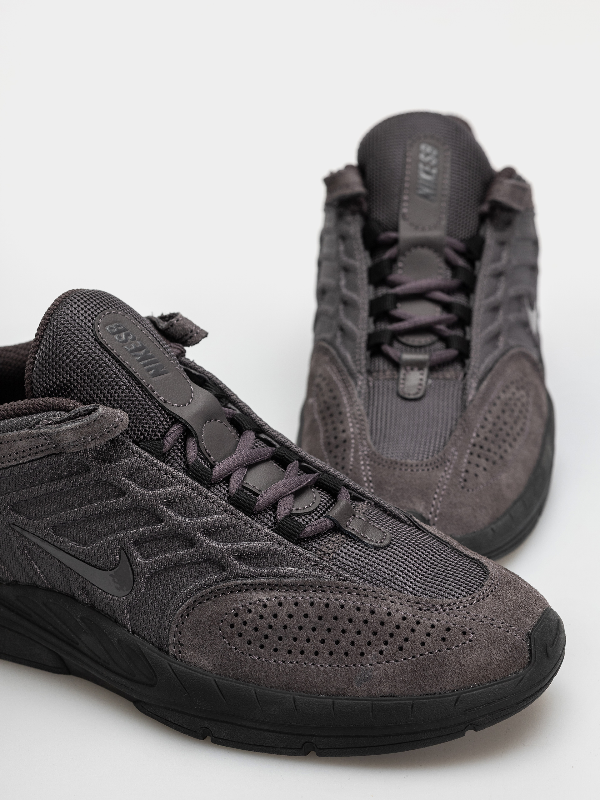 Pantofi Nike SB Vertebrae (thunder grey/thunder grey off noir)