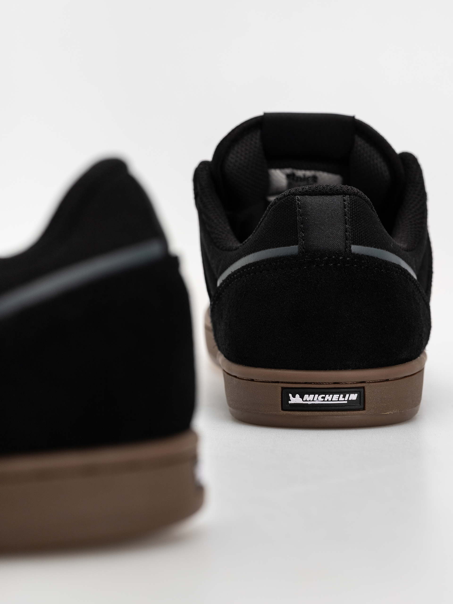 Pantofi Etnies Marana (black/charcoal/gum)