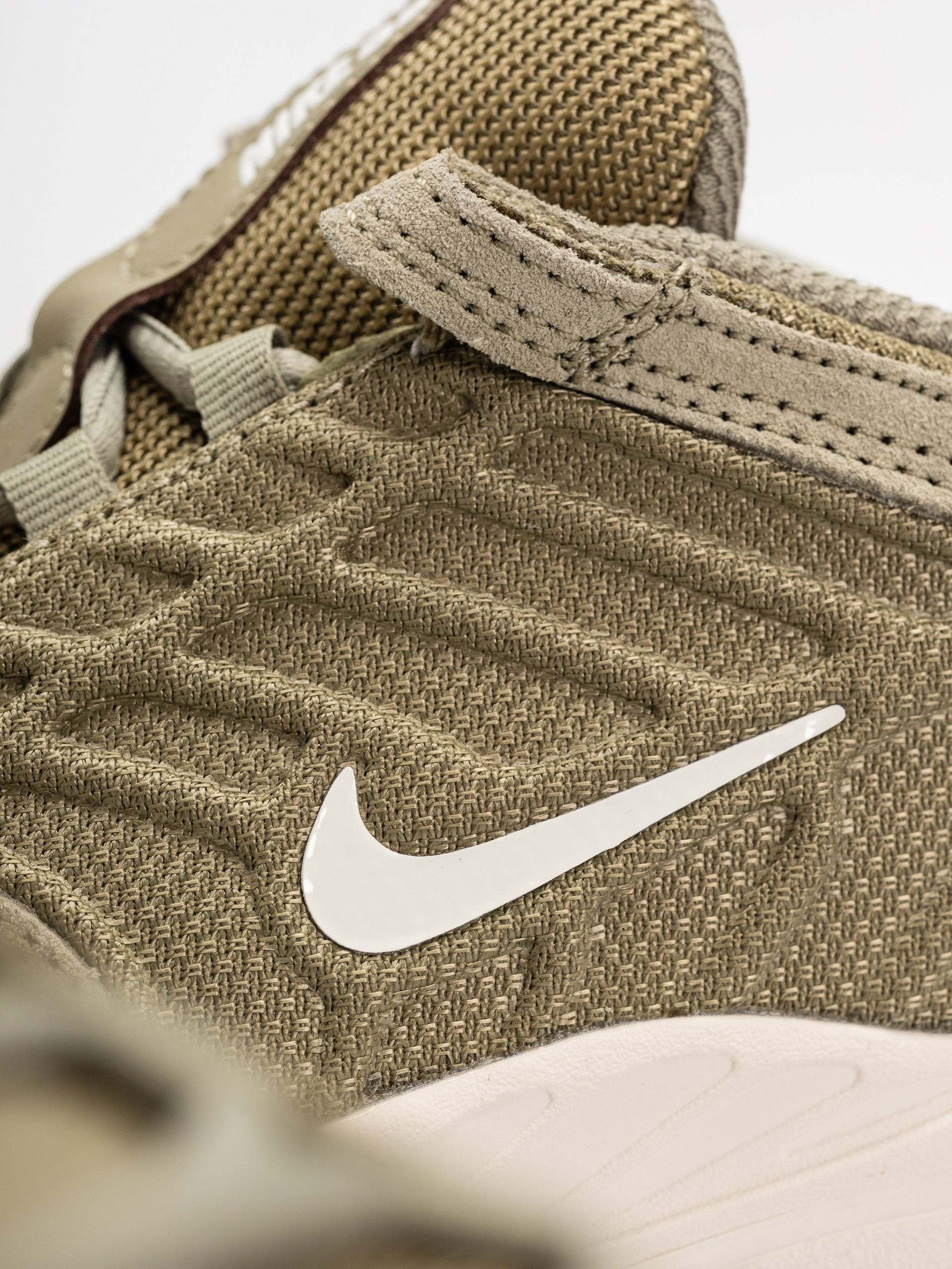 Pantofi Nike SB Vertebrae (neutral olive/sail neutral olive sail)