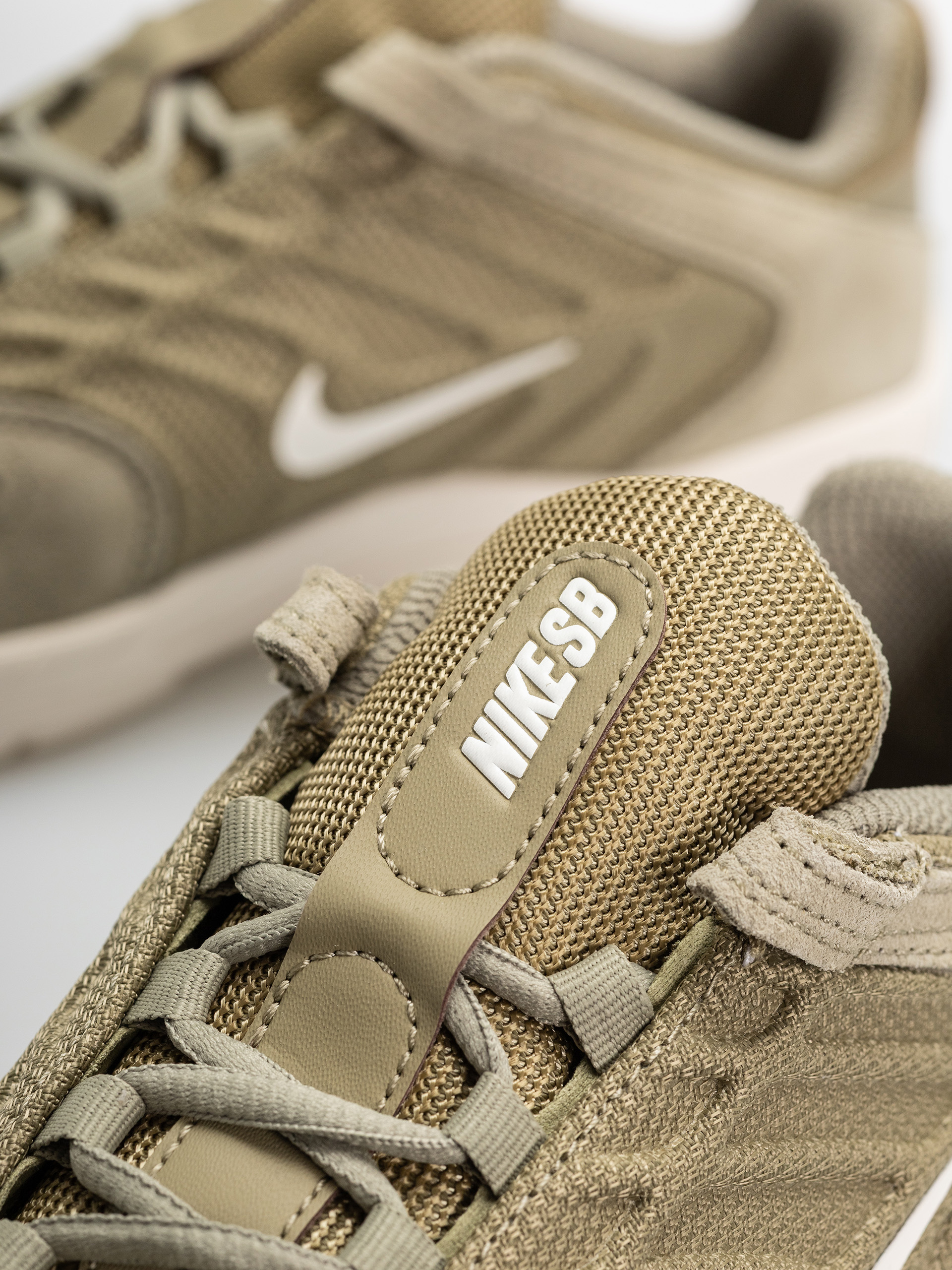 Pantofi Nike SB Vertebrae (neutral olive/sail neutral olive sail)
