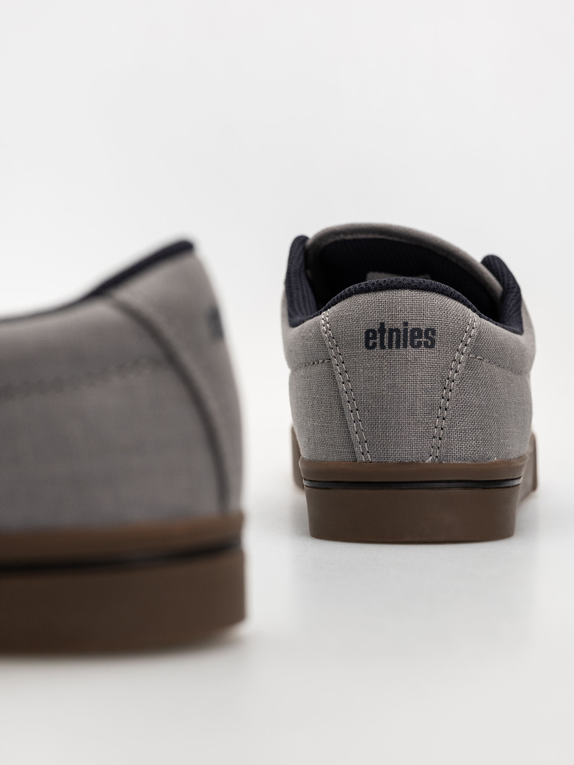 Pantofi Etnies Jameson 2 Eco (light grey/navy)