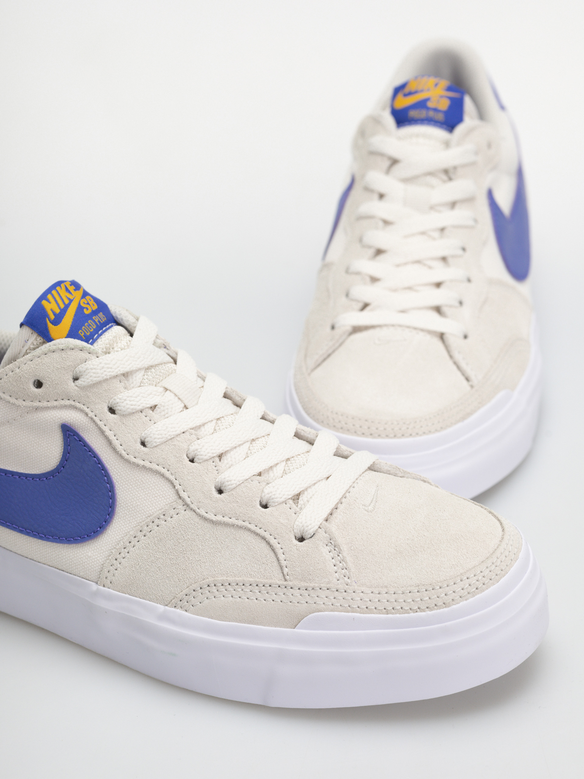 Pantofi Nike SB Zoom Pogo Plus (phantom/persian violet light bone)