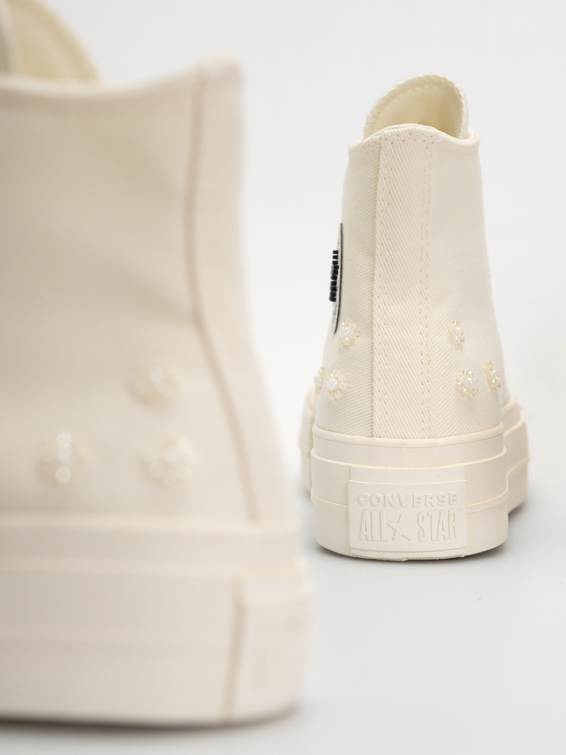 Teniși Converse Chuck Taylor All Star Lift Hi Wmn (egret/egret/black)