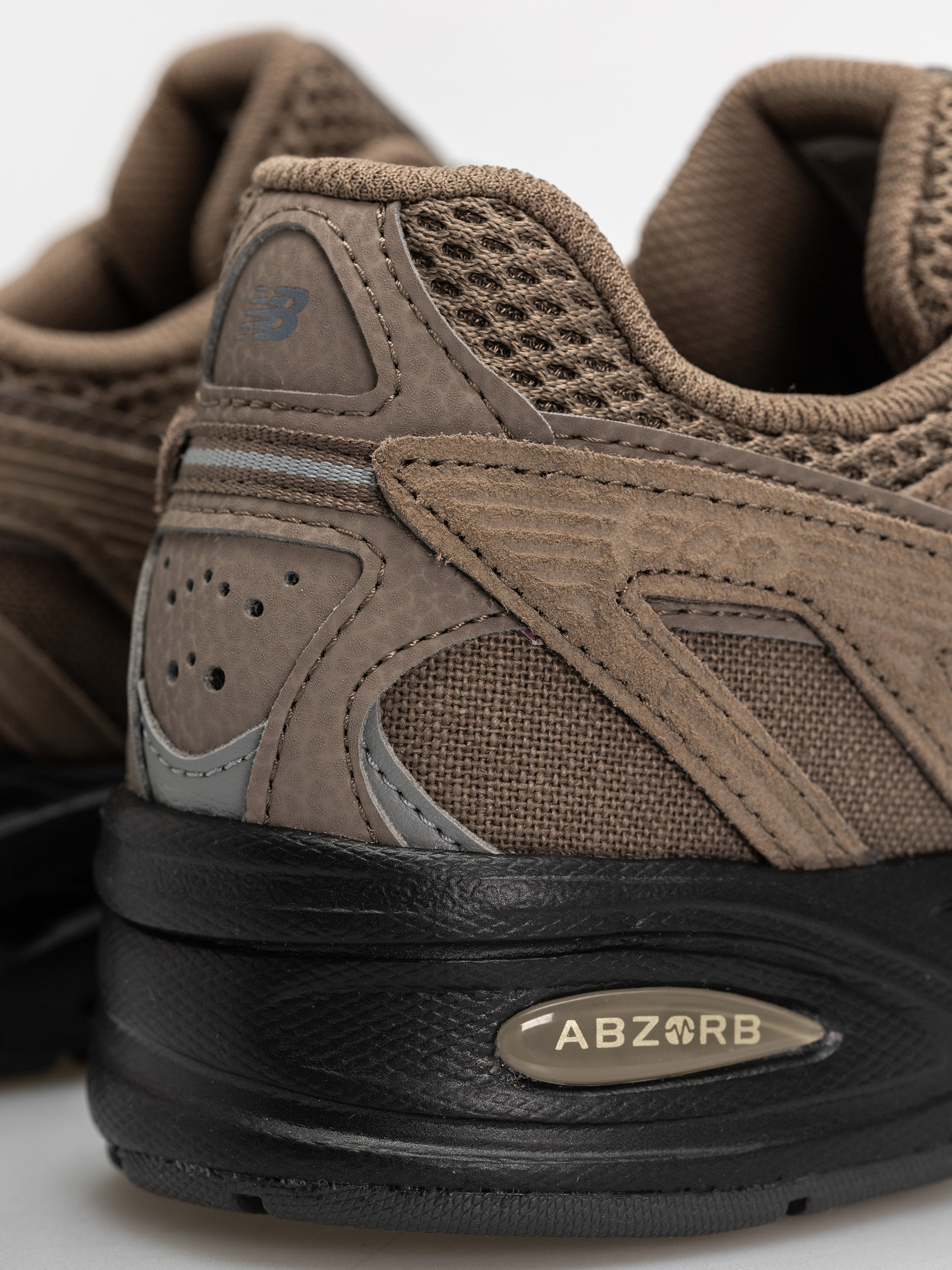 Pantofi New Balance 509 (thunder brown/black)