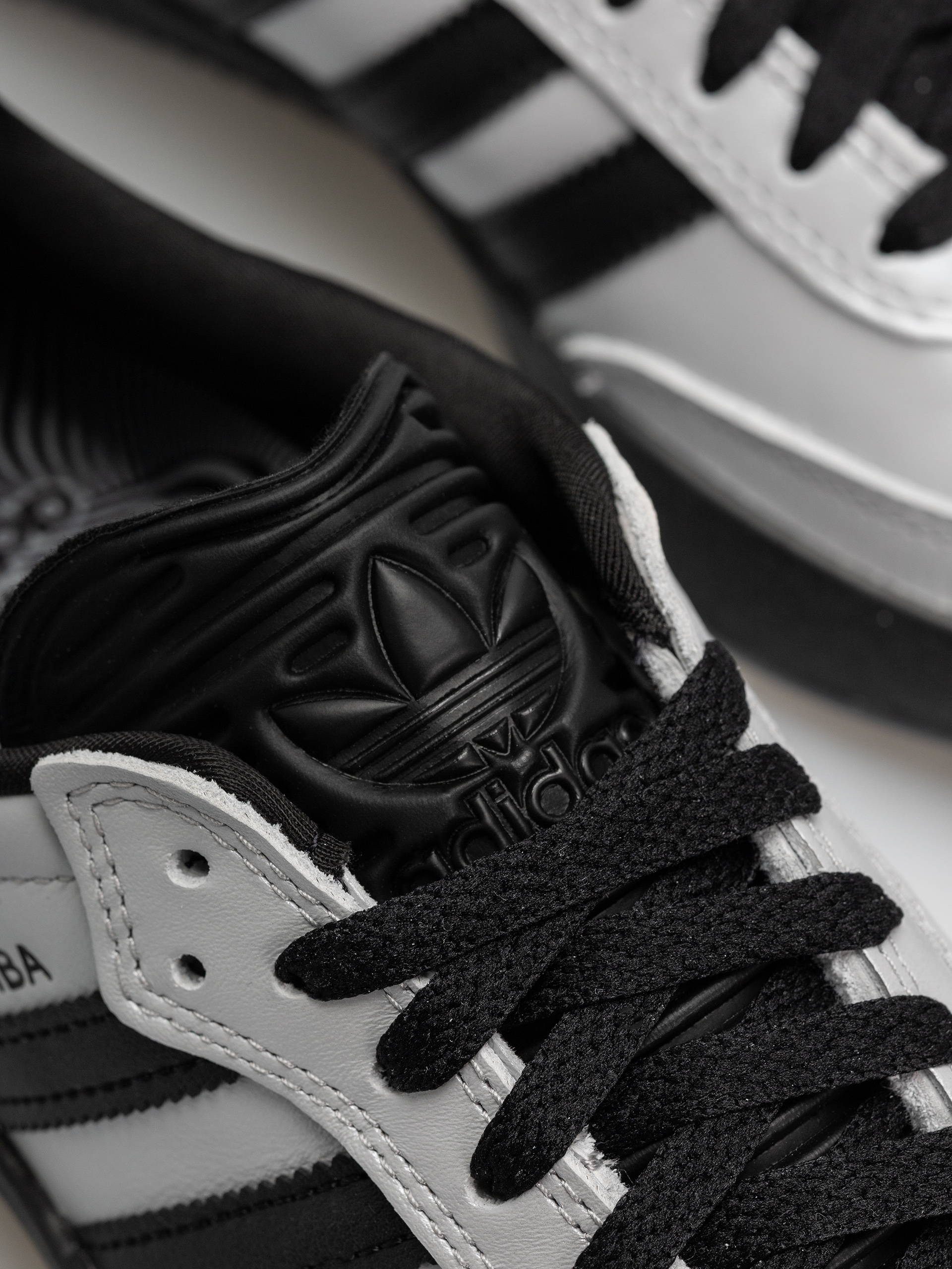 Pantofi adidas Puig Samba (silvmt/cblack/cblack)